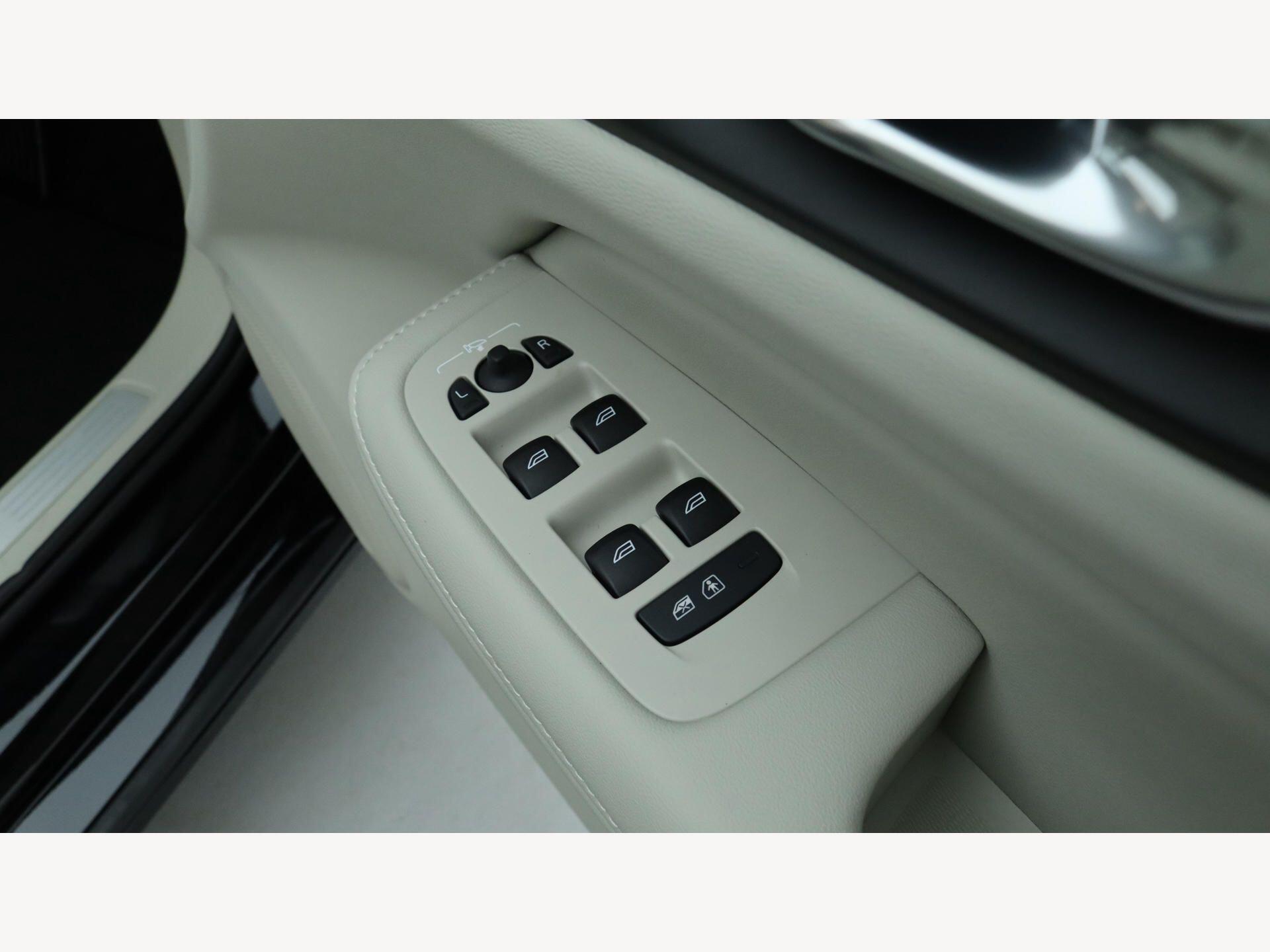 Volvo V60 view 25