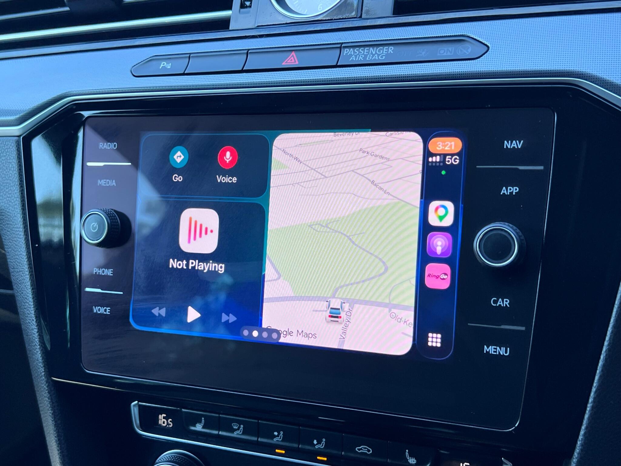 Volkswagen Passat view 22