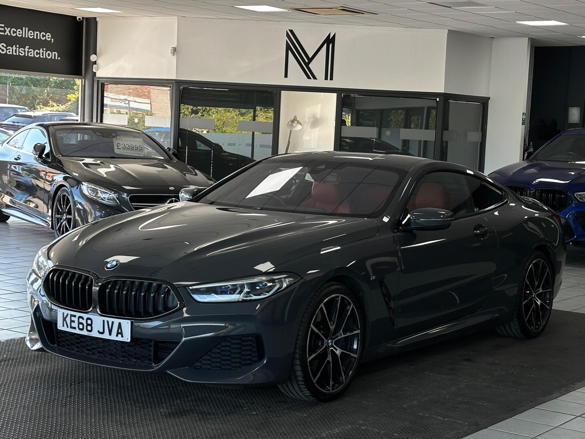 BMW 8 Series view 6