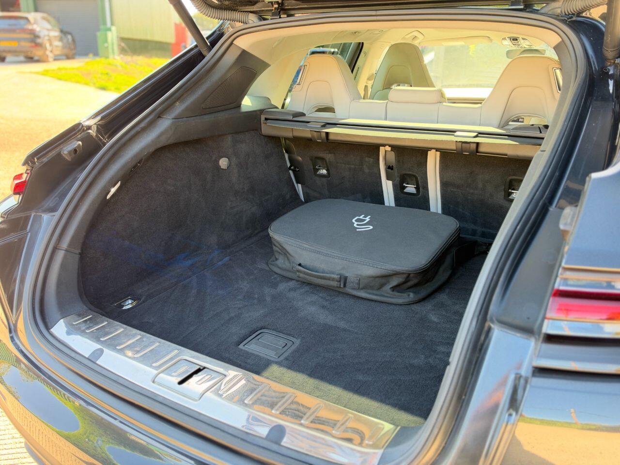 Porsche Panamera view 25