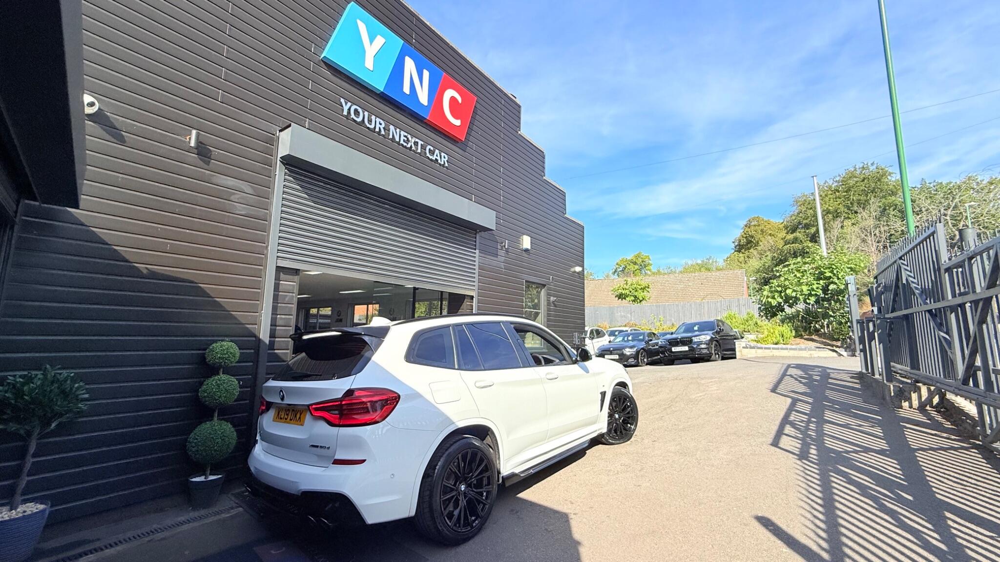 BMW X3 view 5