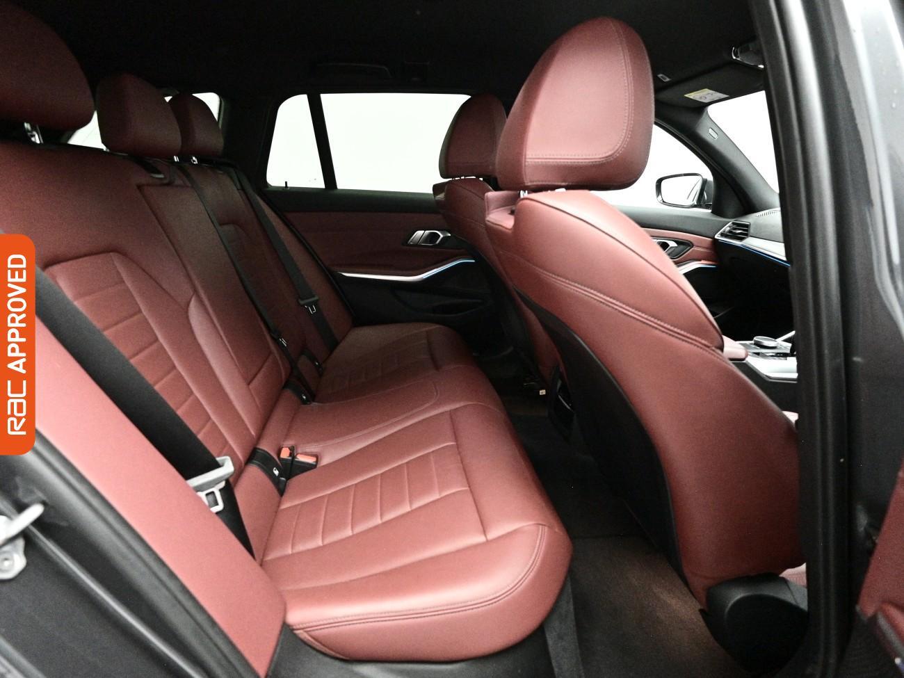 BMW 3 Series view 14