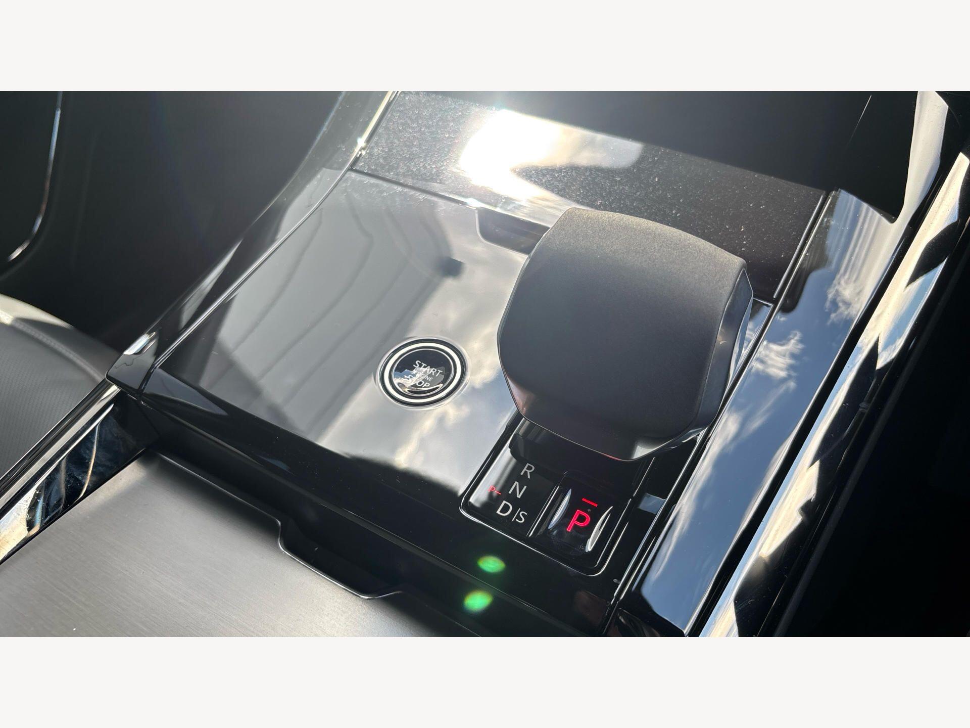 Land Rover Range Rover Sport view 16