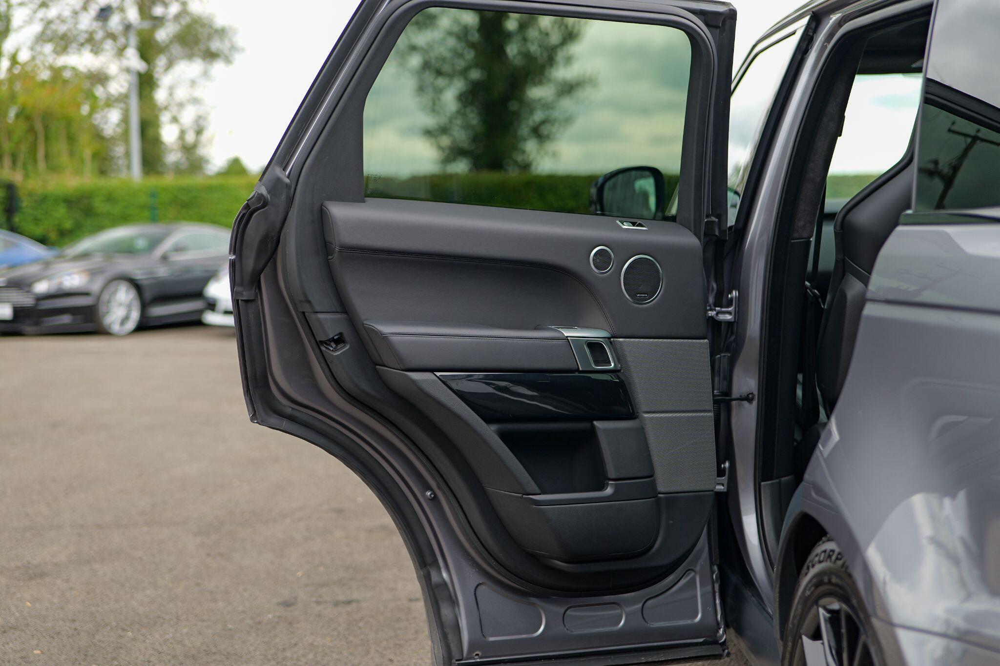 Land Rover Range Rover Sport view 31