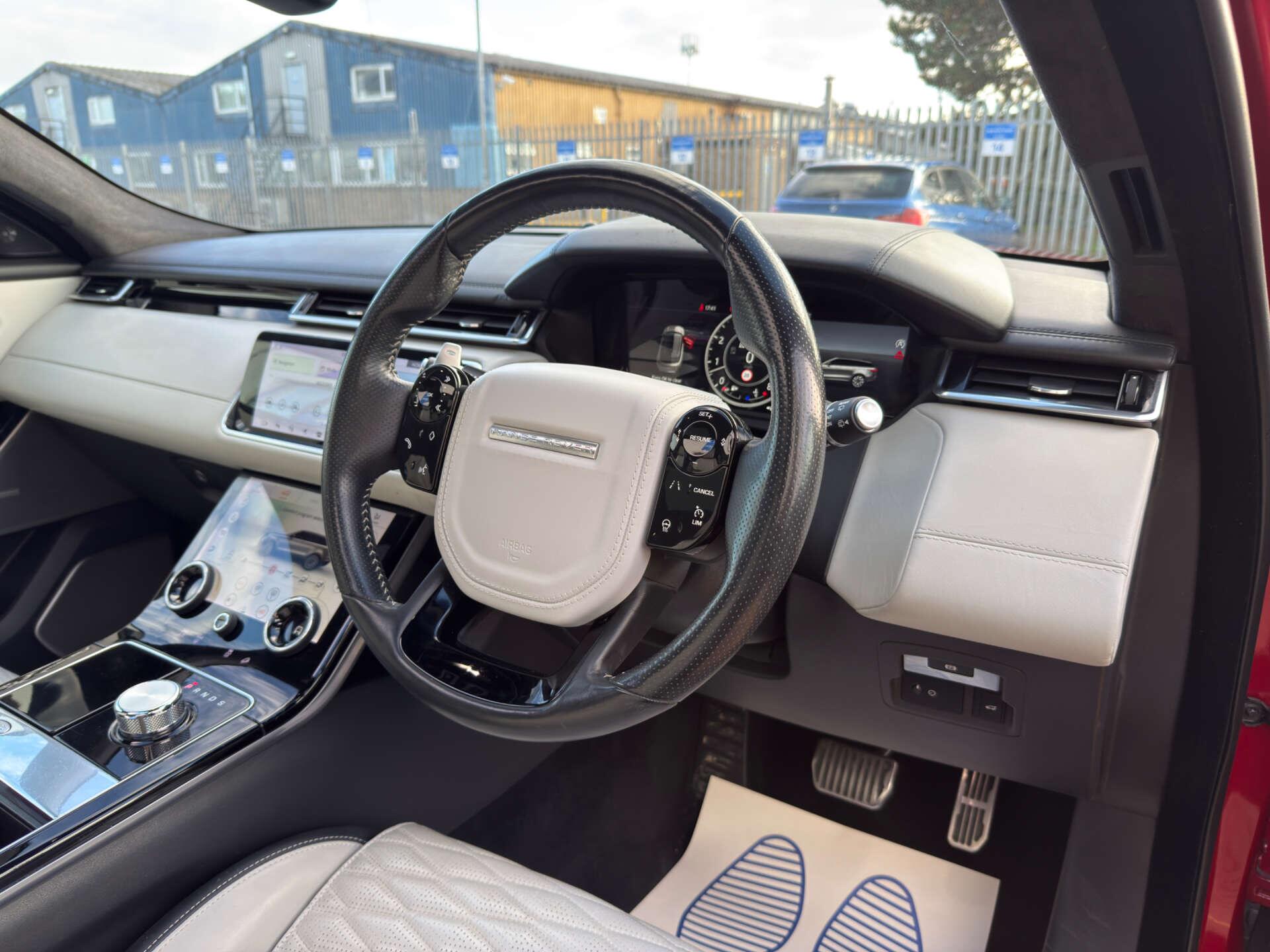 Land Rover Range Rover Velar view 19