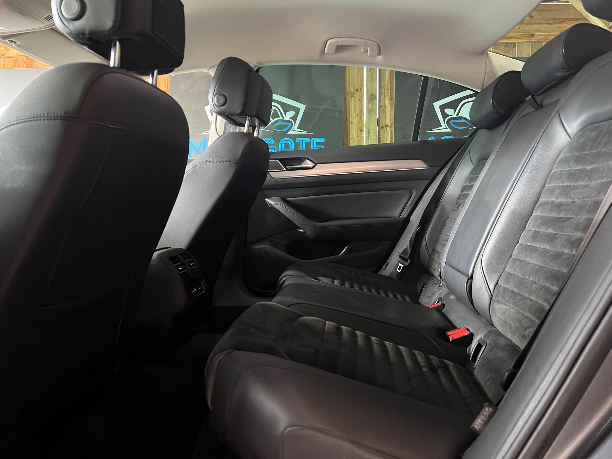 Volkswagen Passat view 39