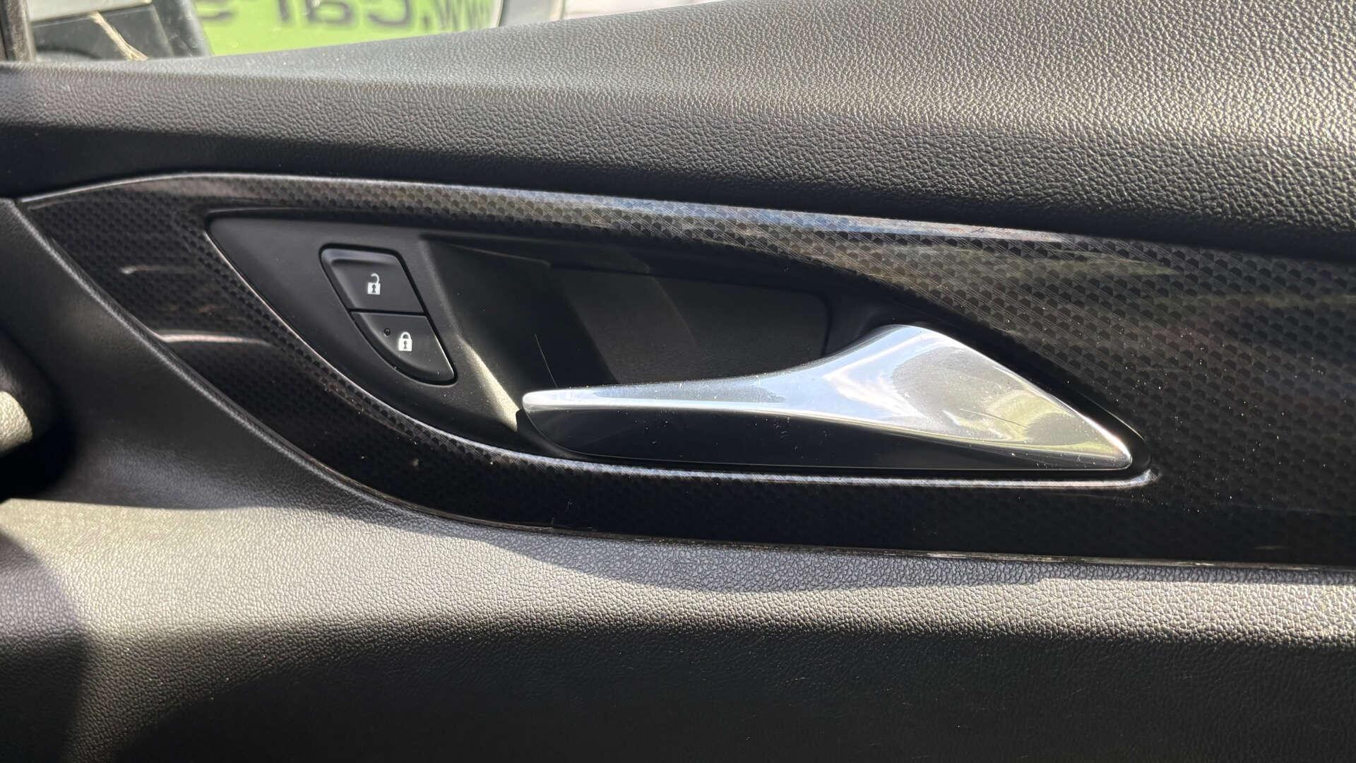 Vauxhall Insignia view 24