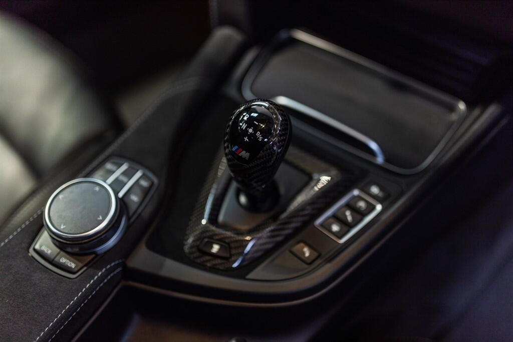BMW M4 view 19