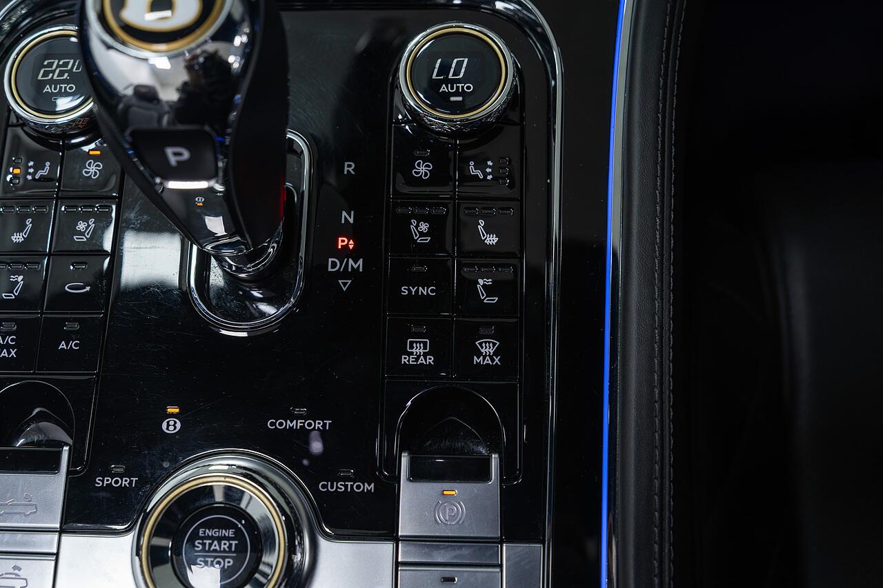 Bentley Continental view 17