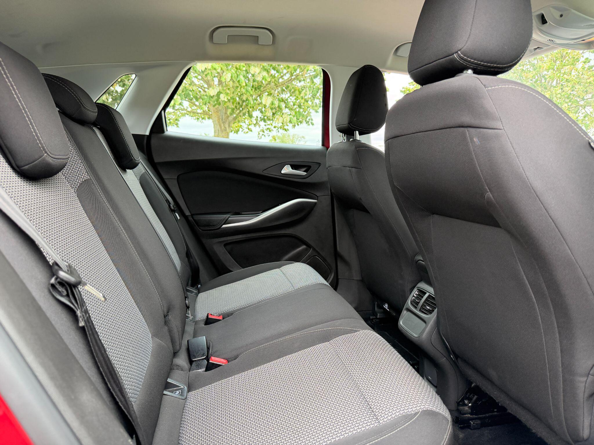 Vauxhall Grandland X view 23
