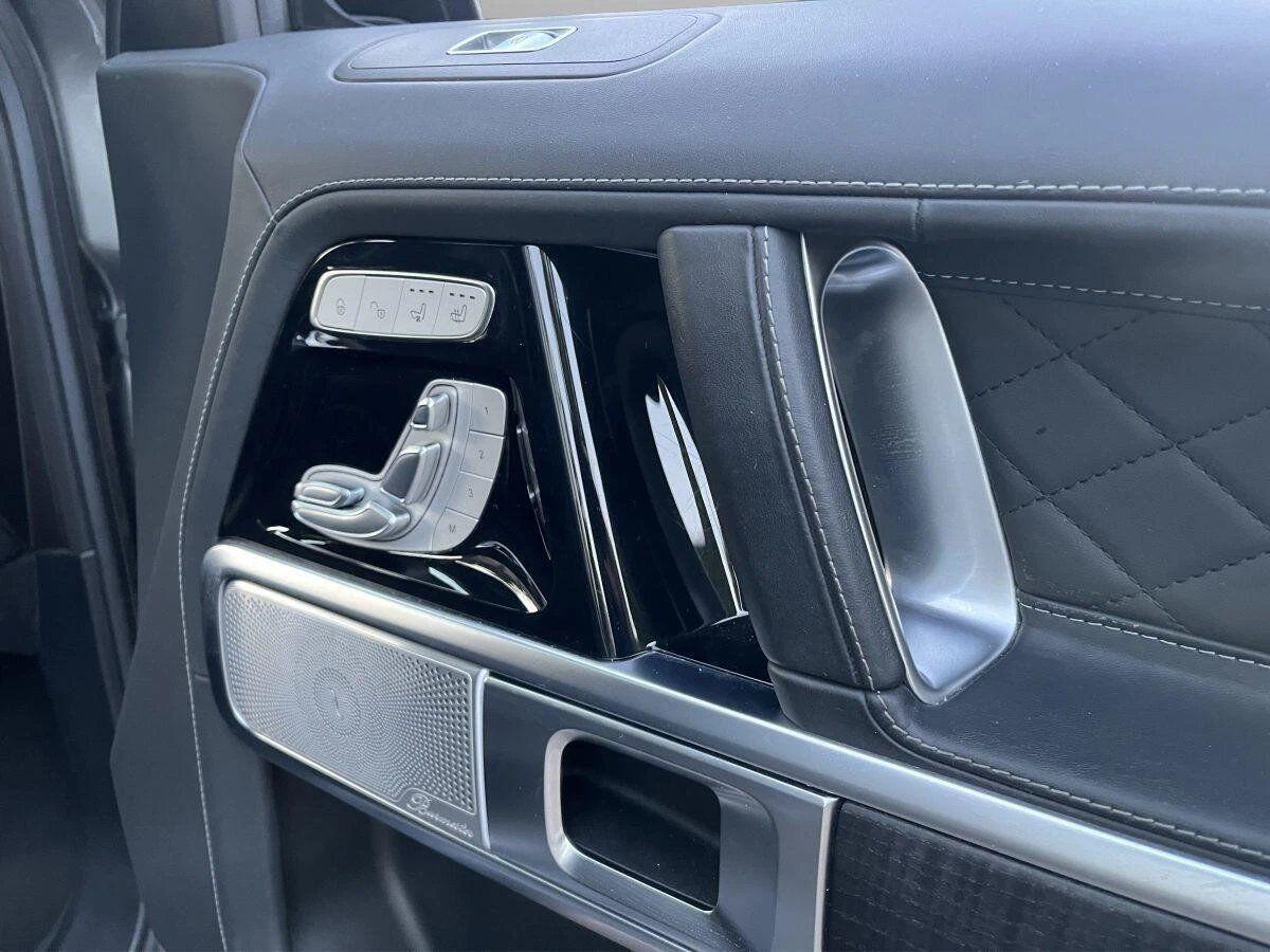 Mercedes-Benz G-Class view 20