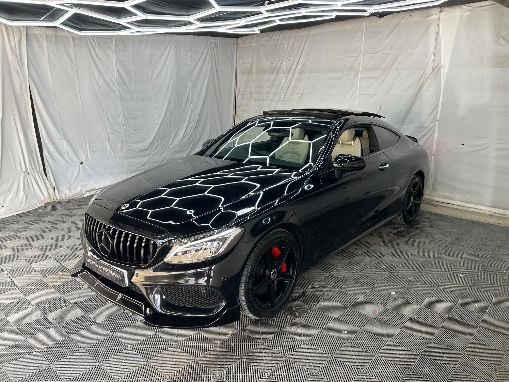 Mercedes-Benz C-Class view 3