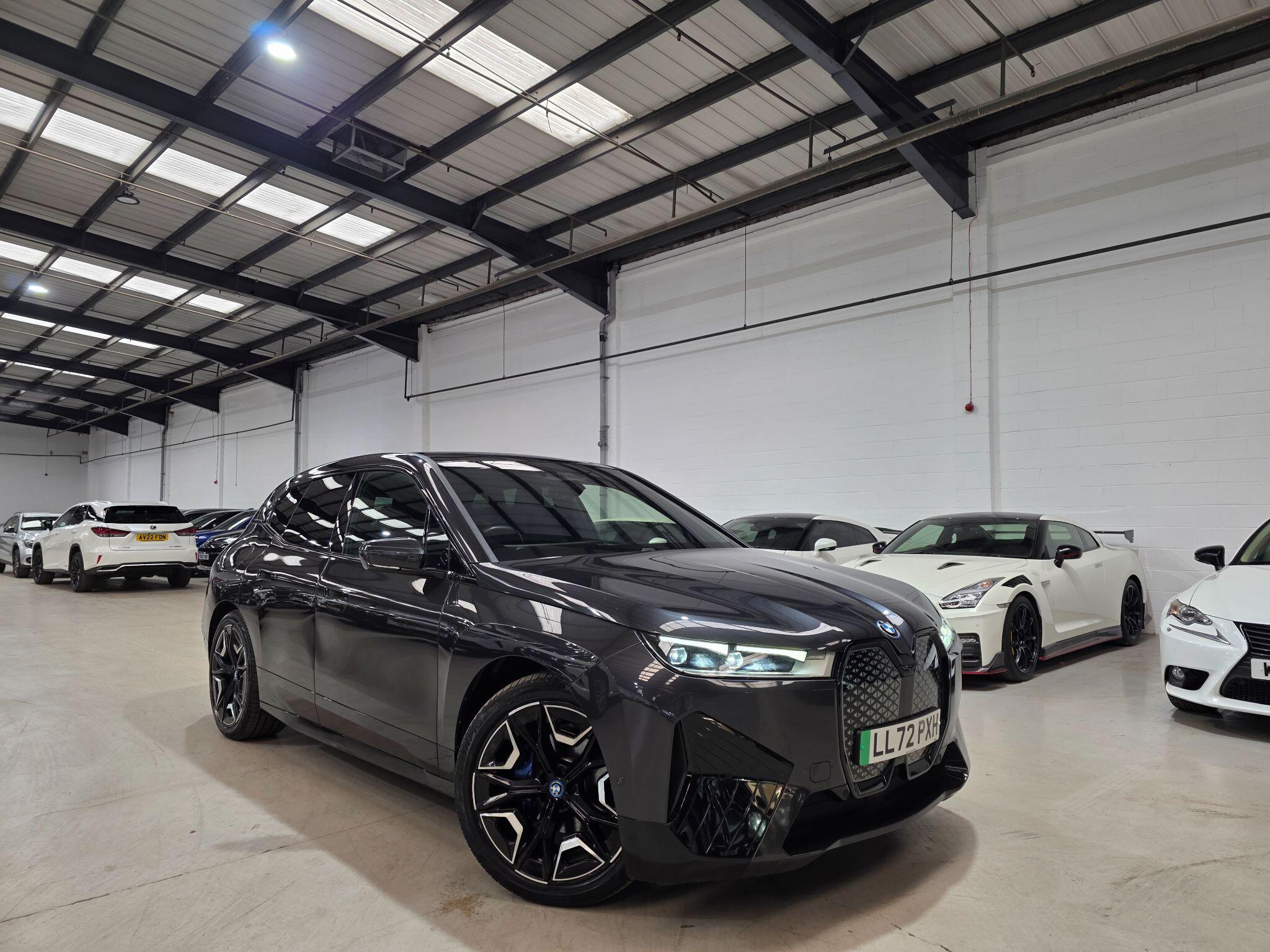 BMW Ix view 3