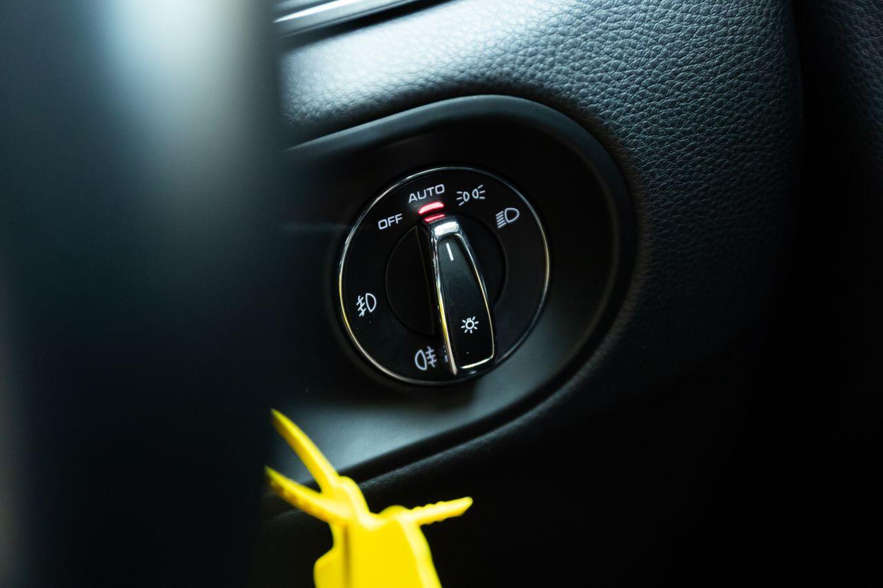 Porsche Macan view 41