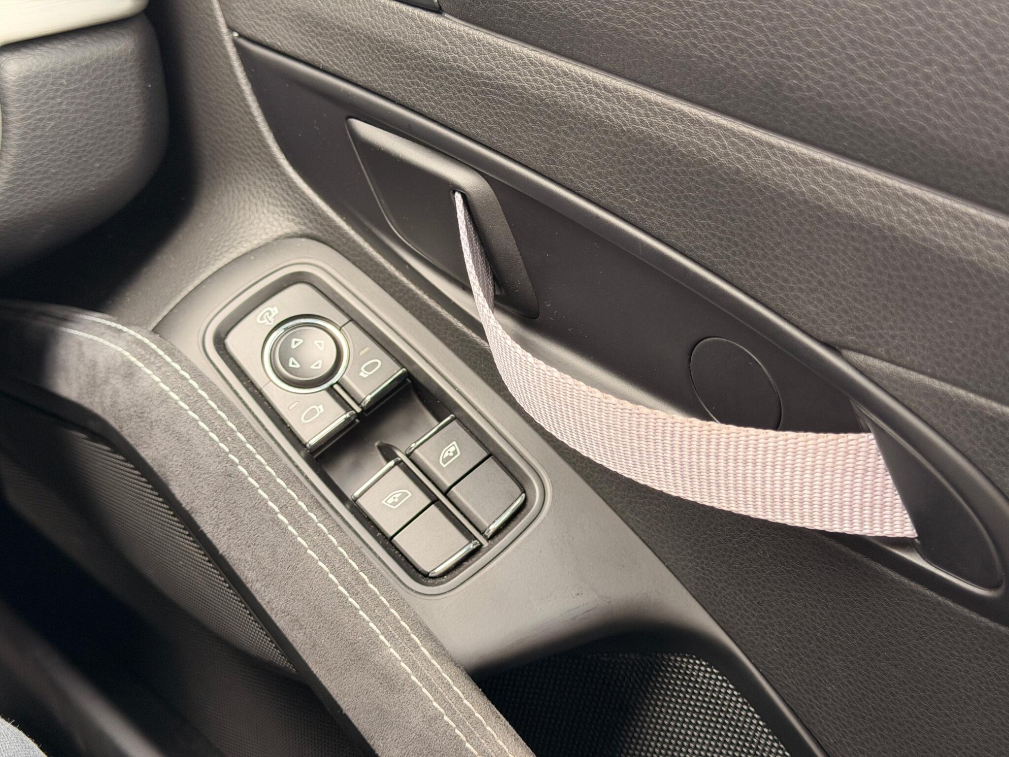 Porsche Cayman view 20