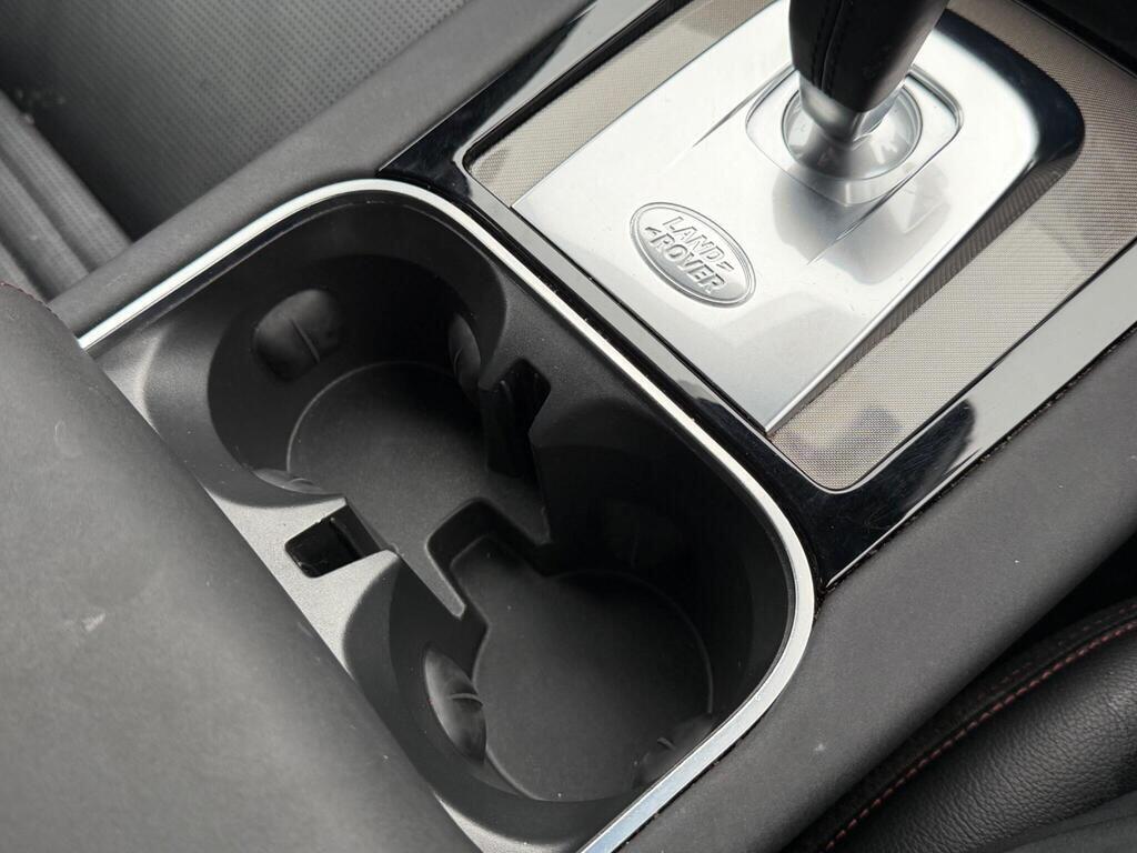 Land Rover Discovery Sport view 41