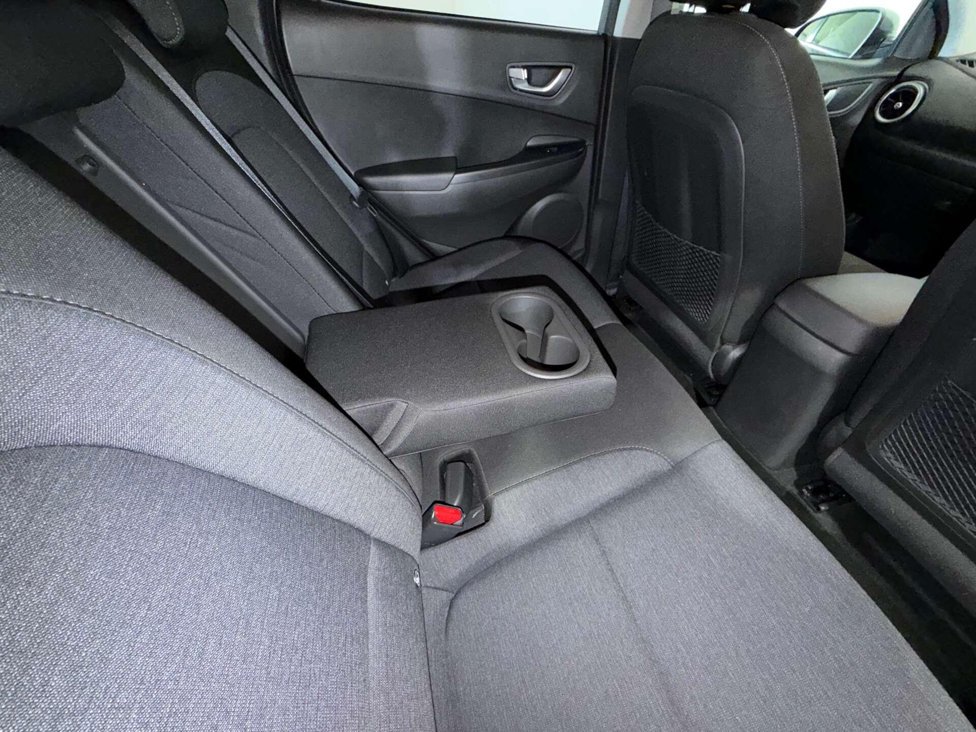 Hyundai Kona view 50