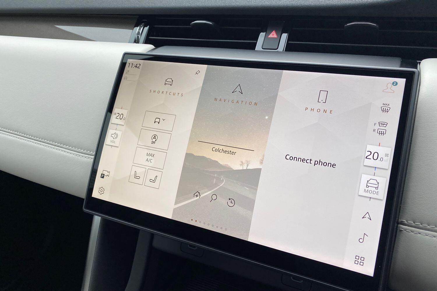Land Rover Discovery Sport view 12