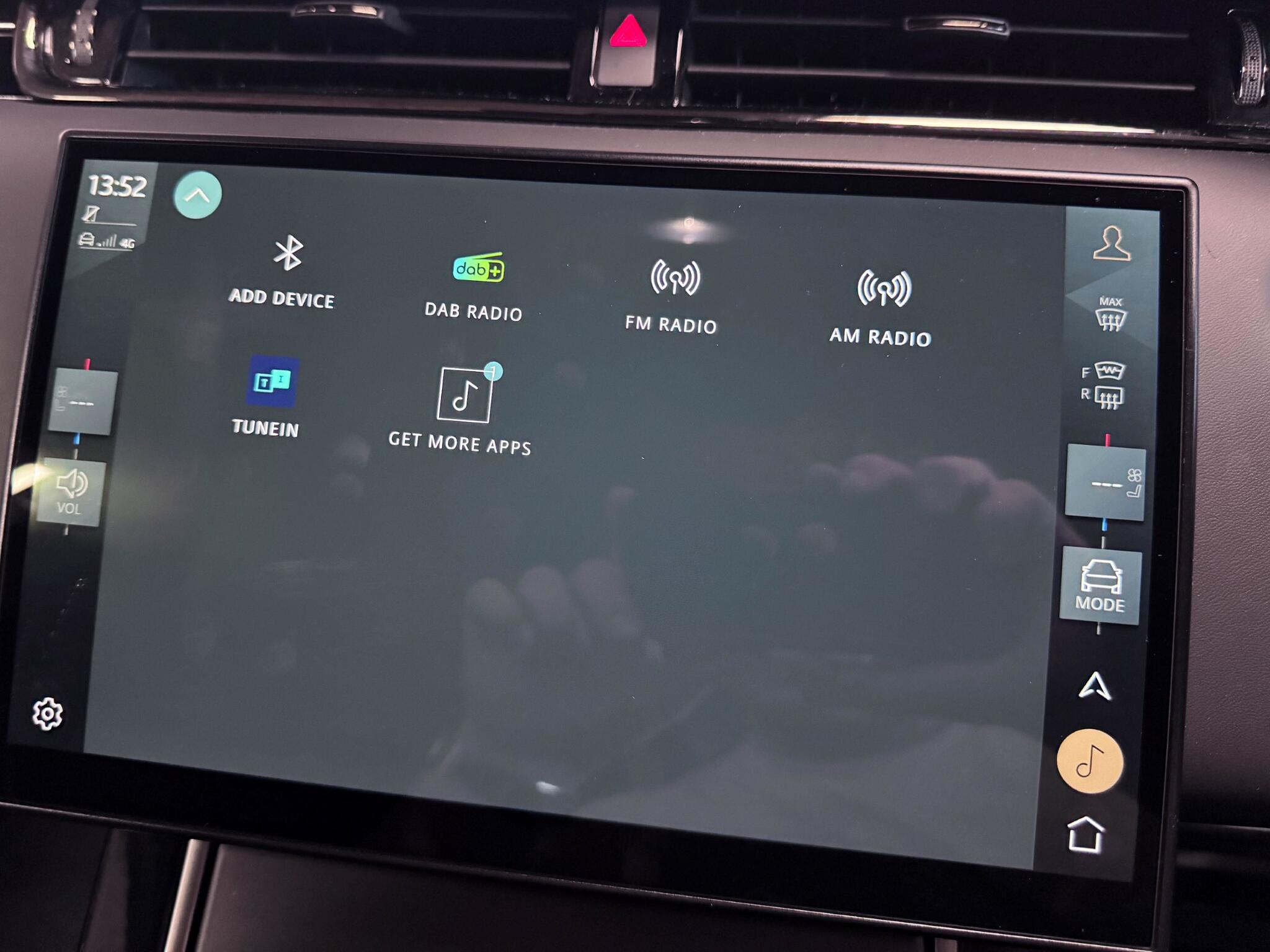 Land Rover Range Rover Evoque view 42