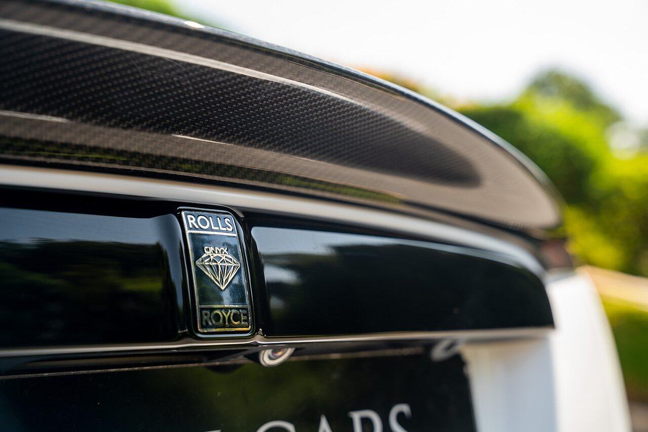 Rolls-Royce Dawn view 12