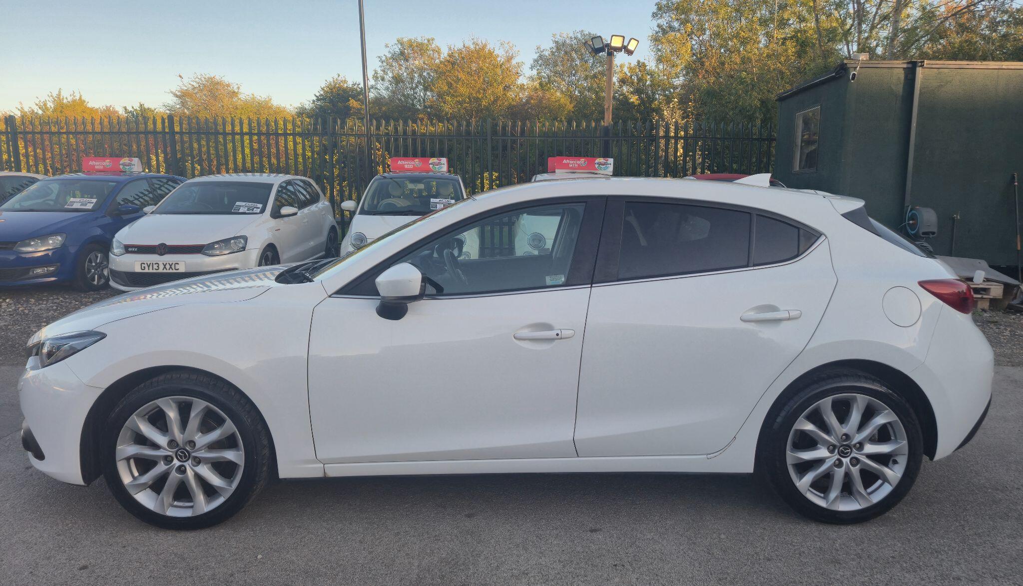 Mazda Mazda3 view 10