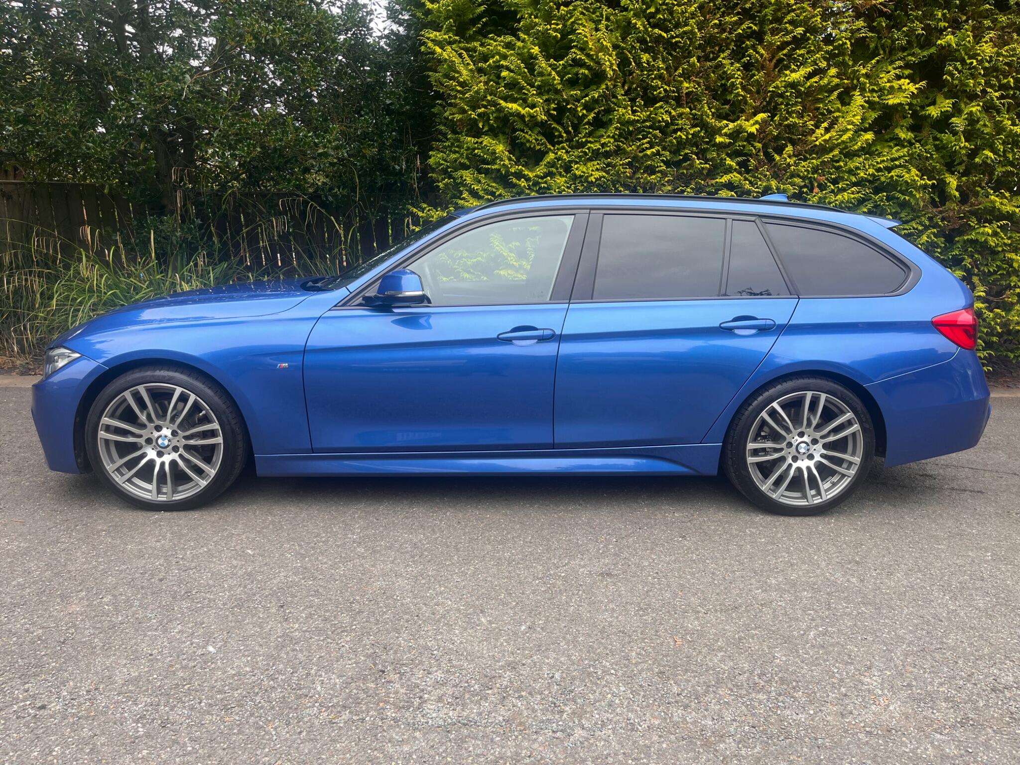 BMW 3 Series view 8