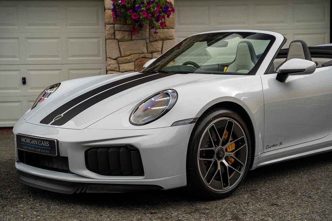 Porsche 911 view 47