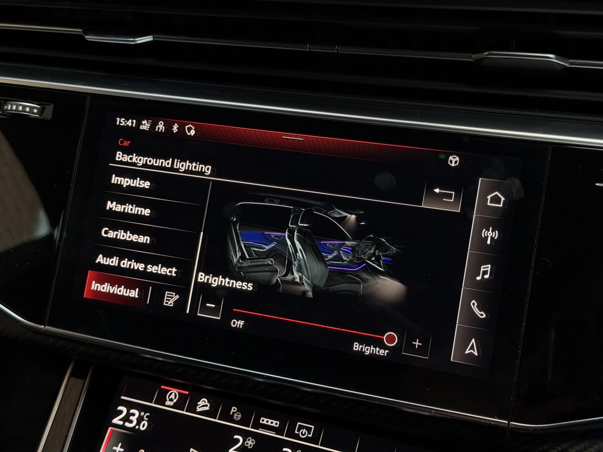 Audi Audi RSQ8 view 46