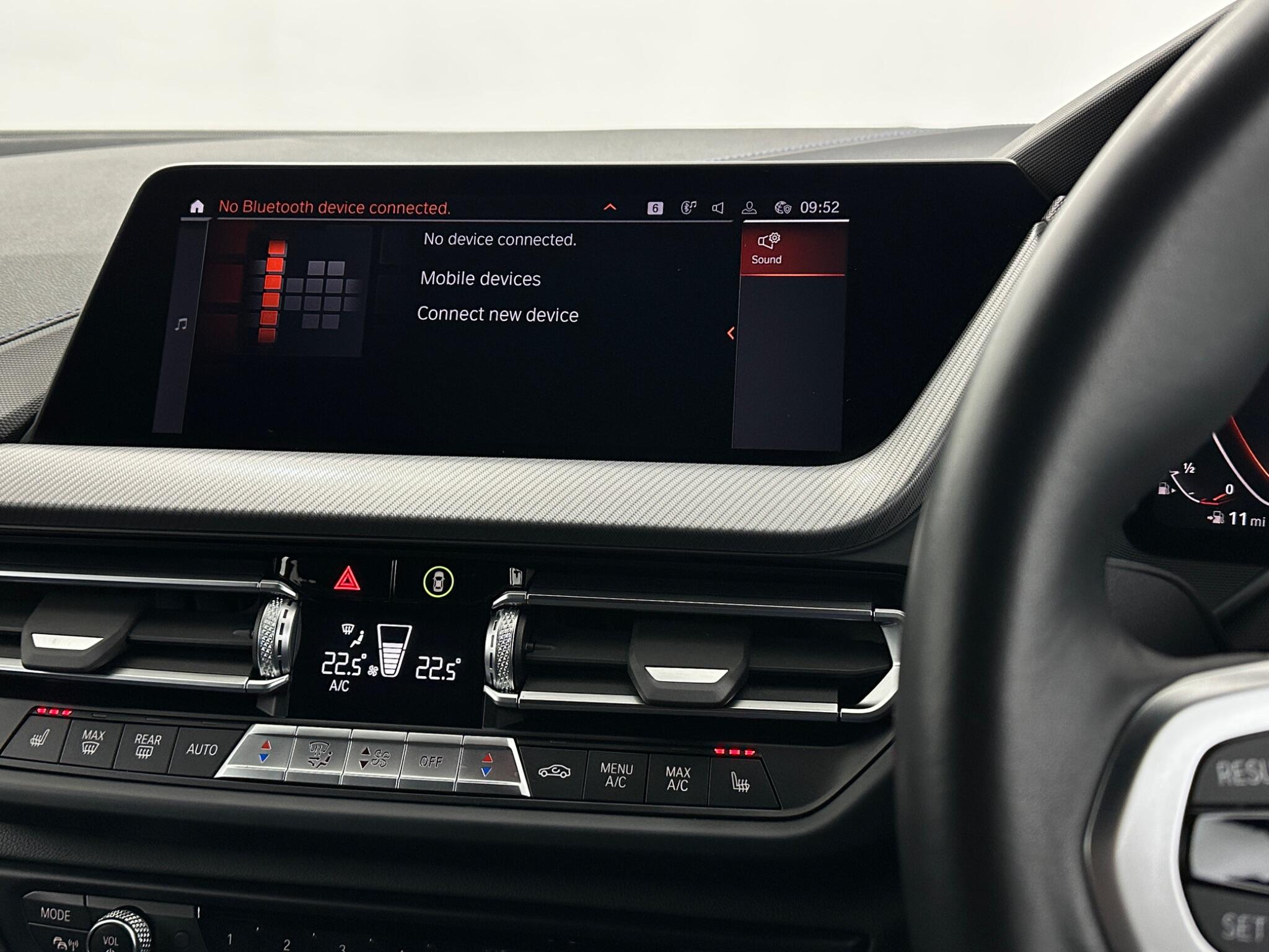 BMW 1 Series view 26