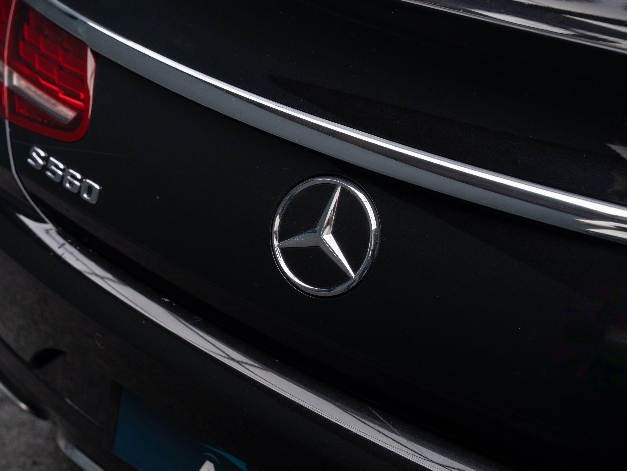 Mercedes-Benz S-Class view 33