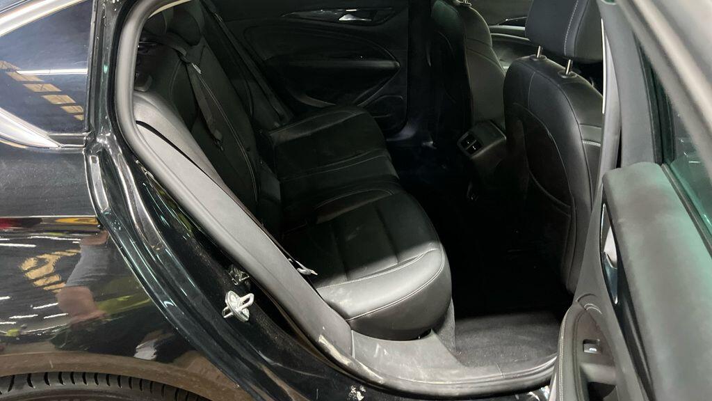 Vauxhall Insignia view 19