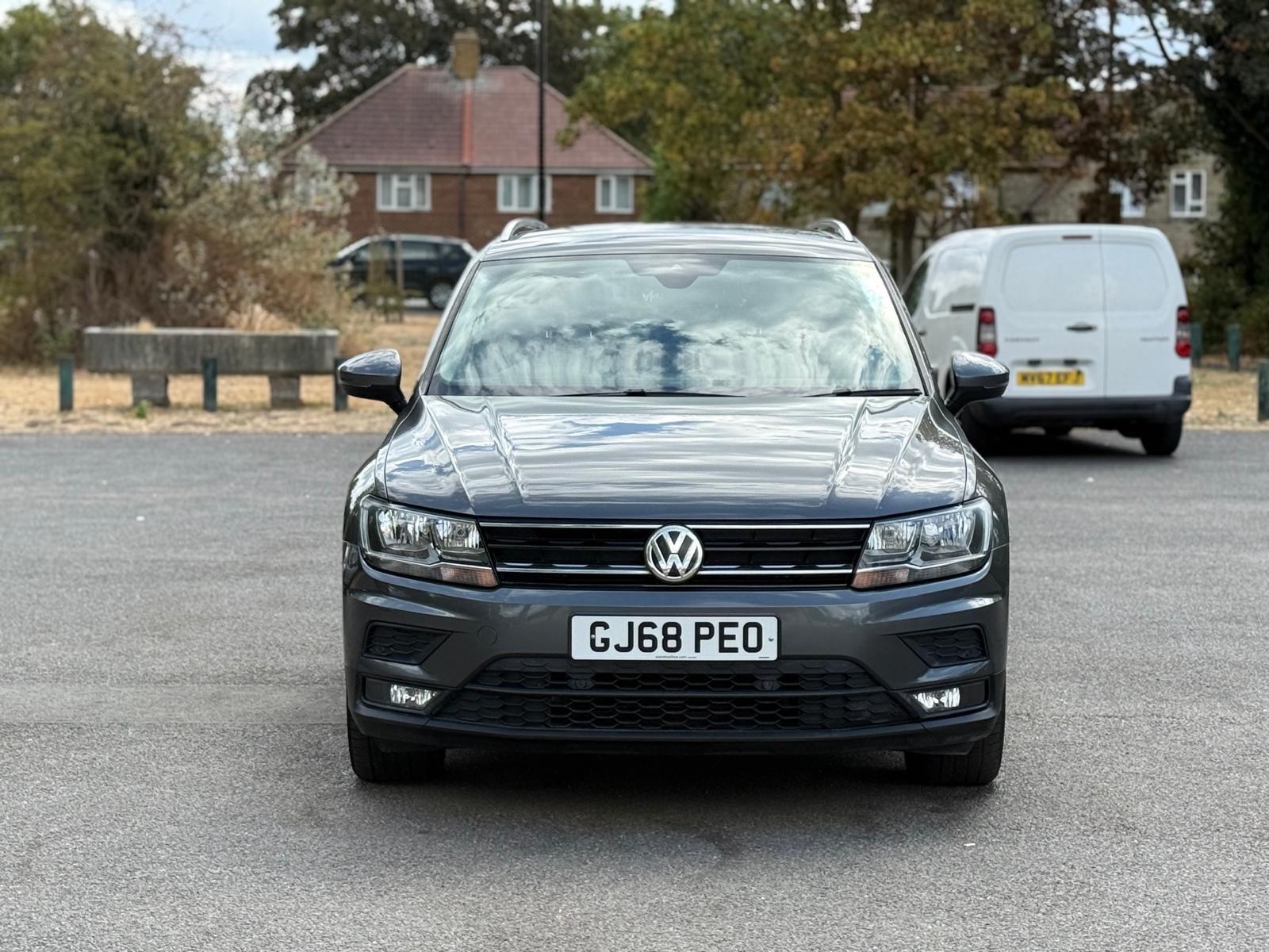 Volkswagen Tiguan view 11