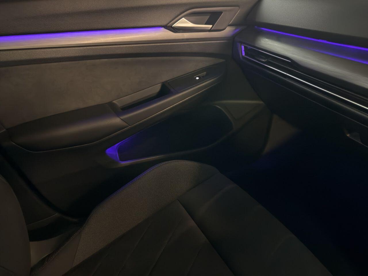 Volkswagen Golf view 11