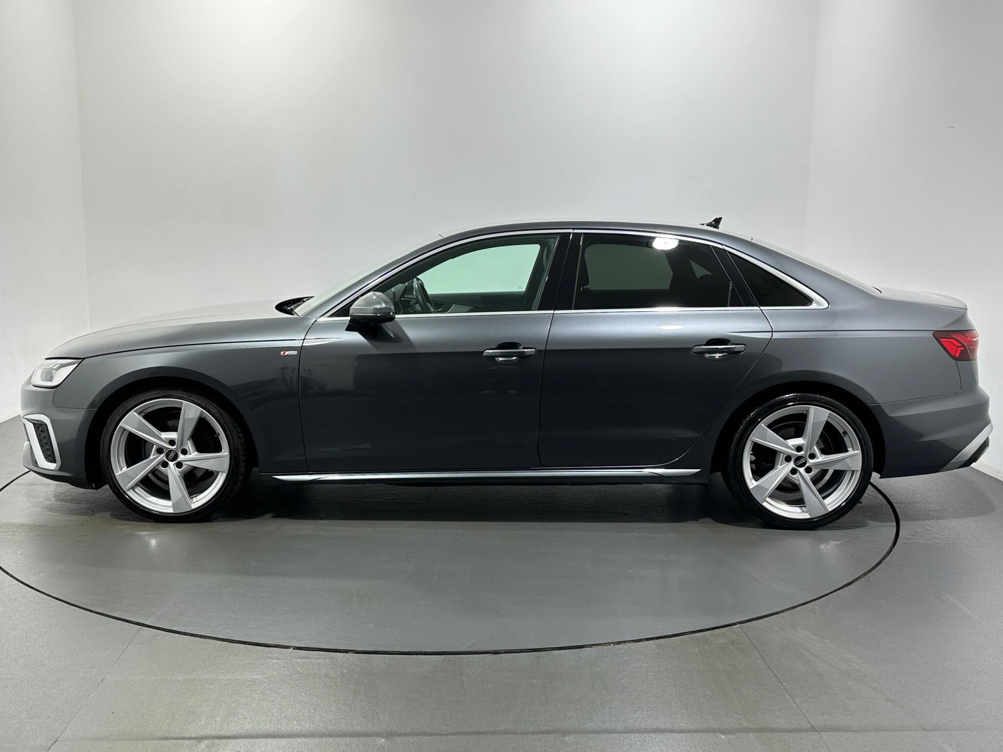 Audi A4 view 5