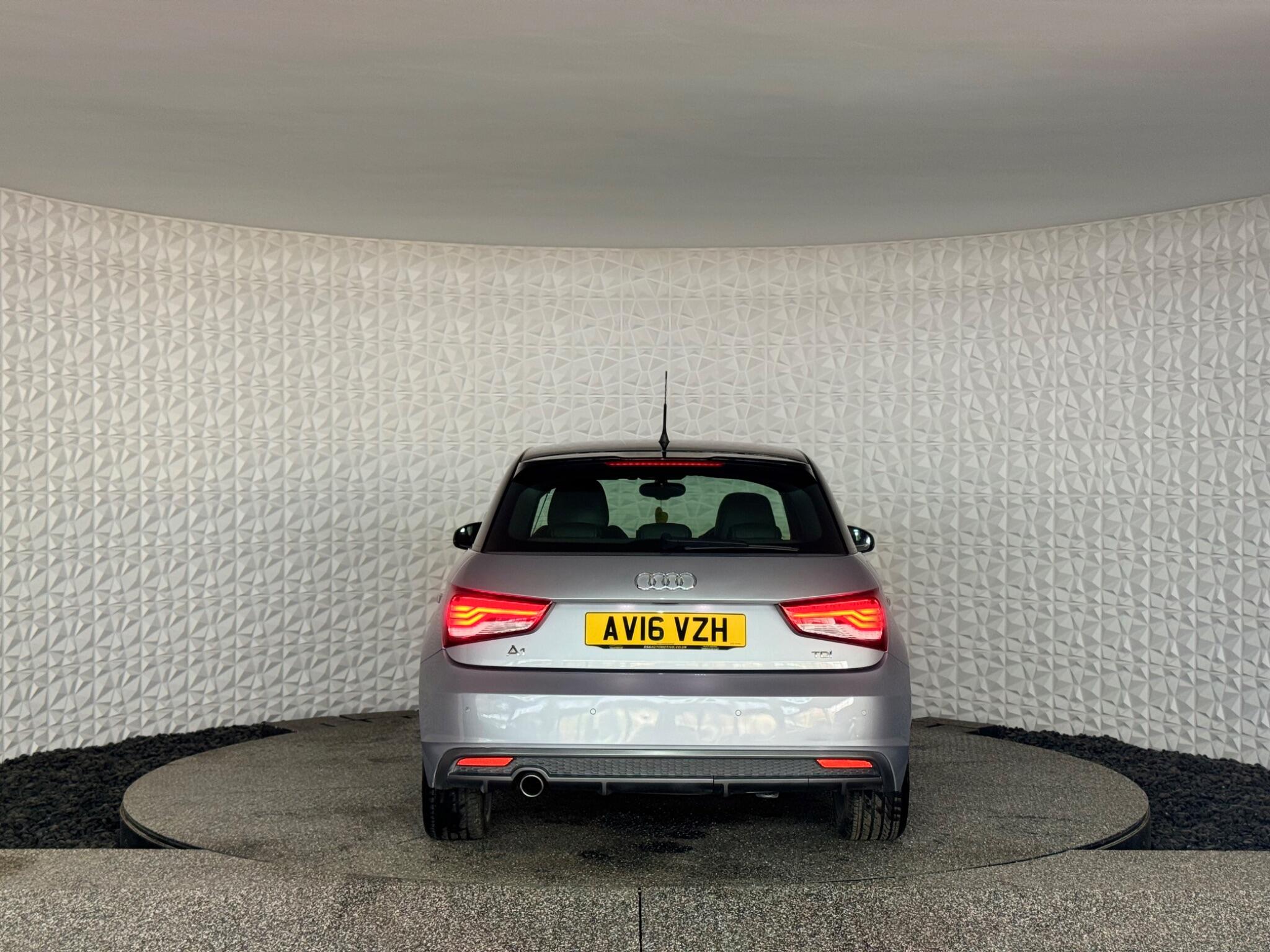 Audi A1 view 13