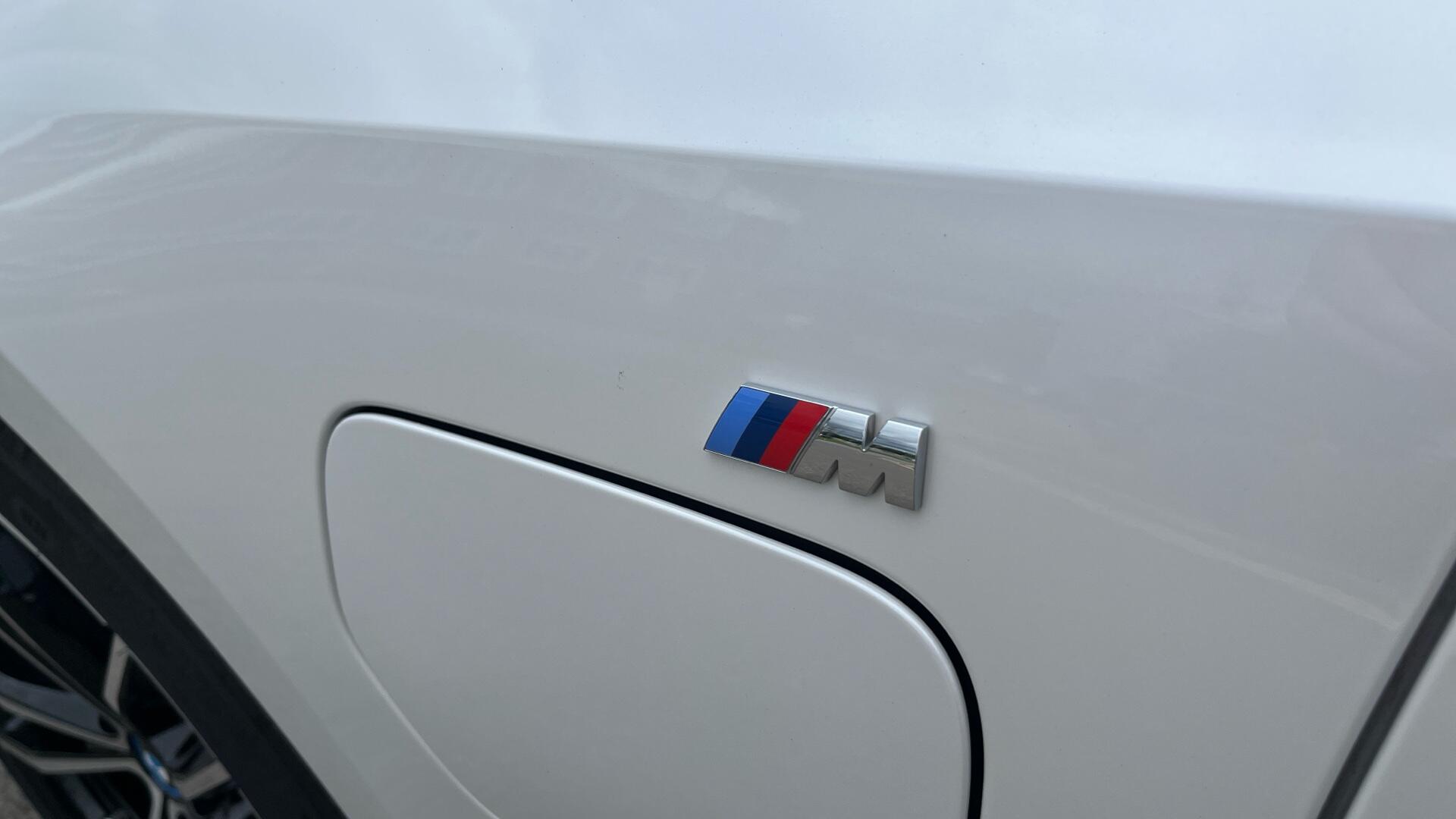 BMW 3 Series view 36