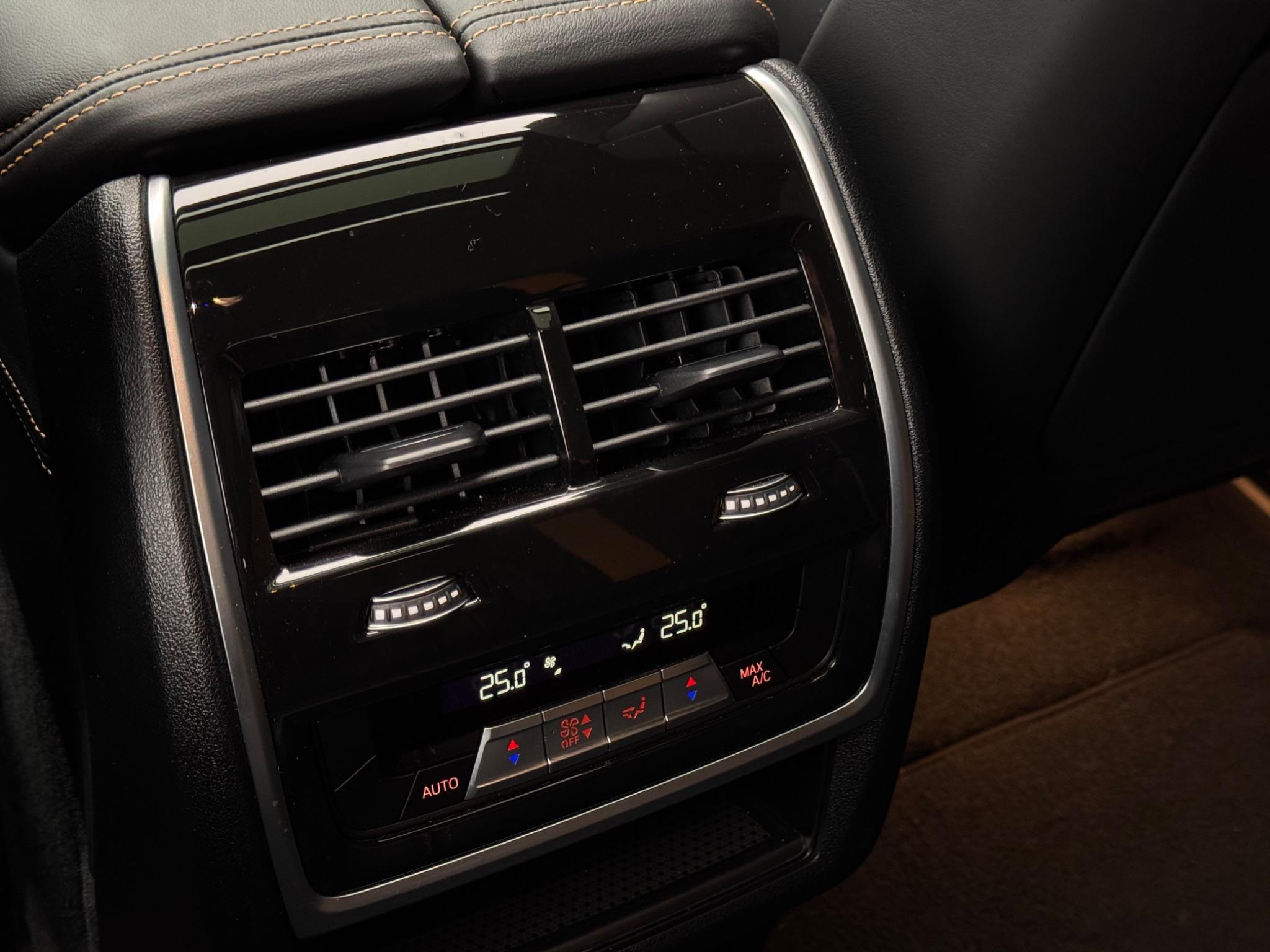 BMW X6 M view 26