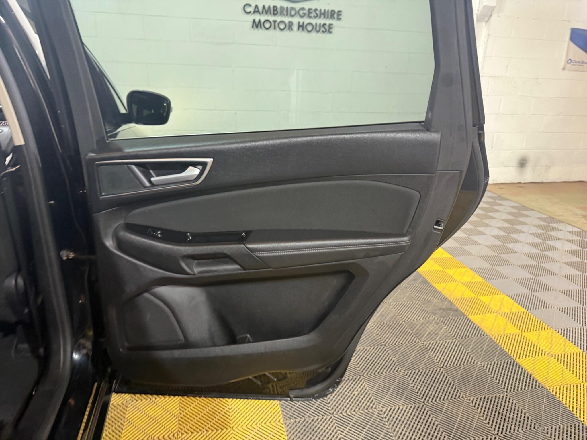 Ford S-Max view 40