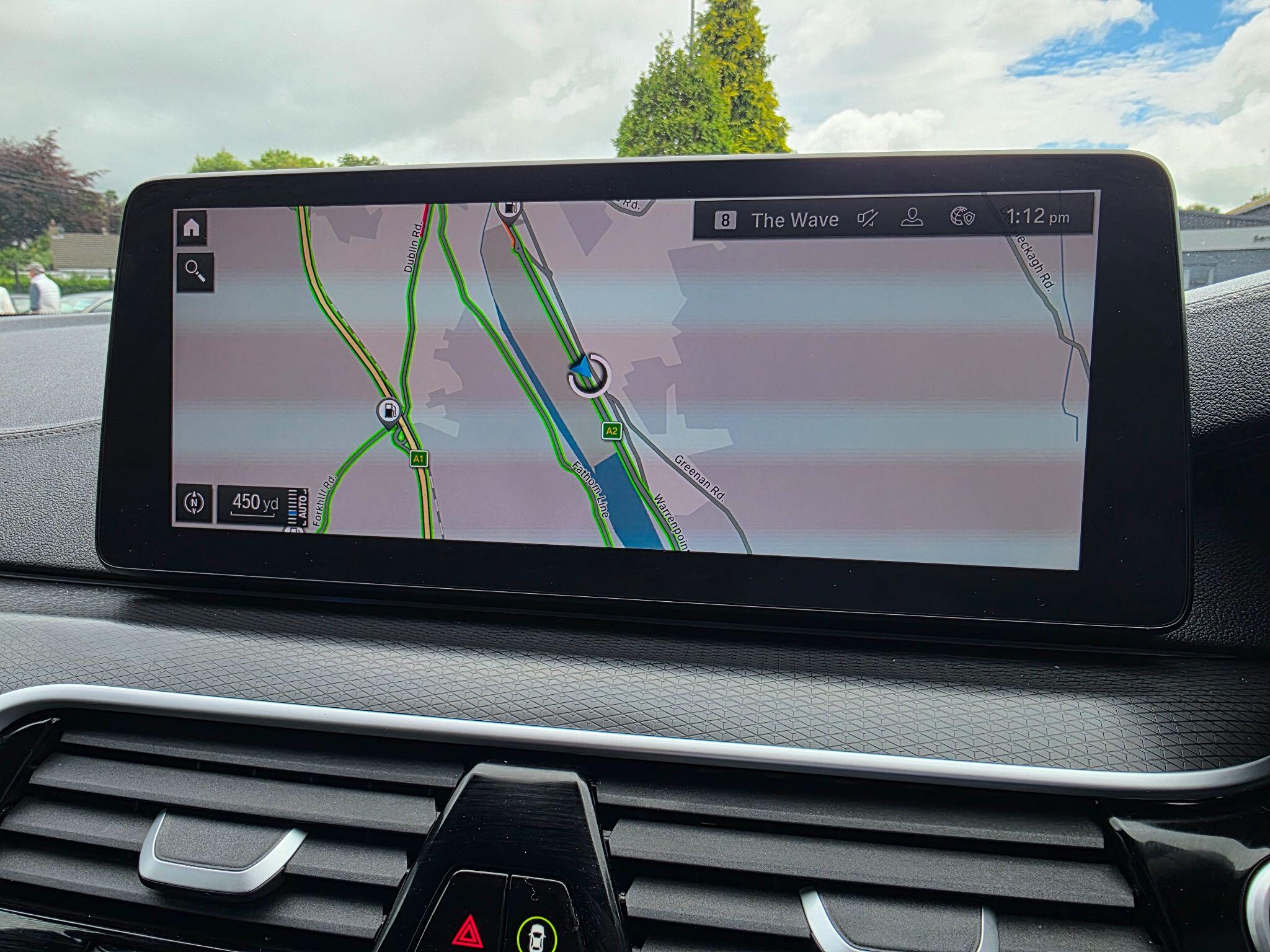 BMW 5 Series view 18