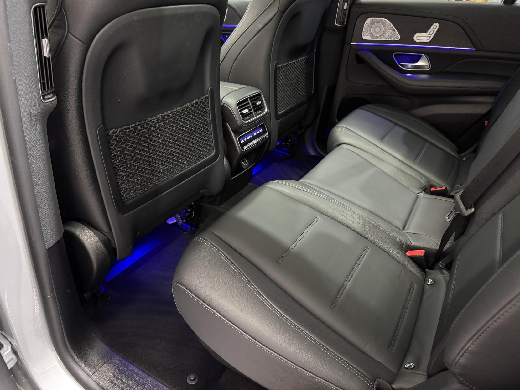 Mercedes-Benz Gle view 74