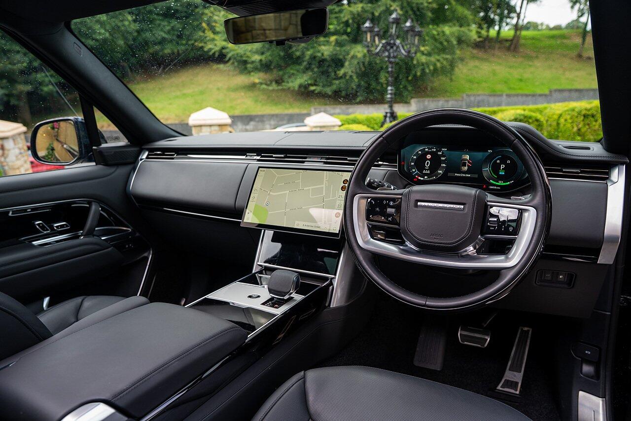 Land Rover Range Rover view 52