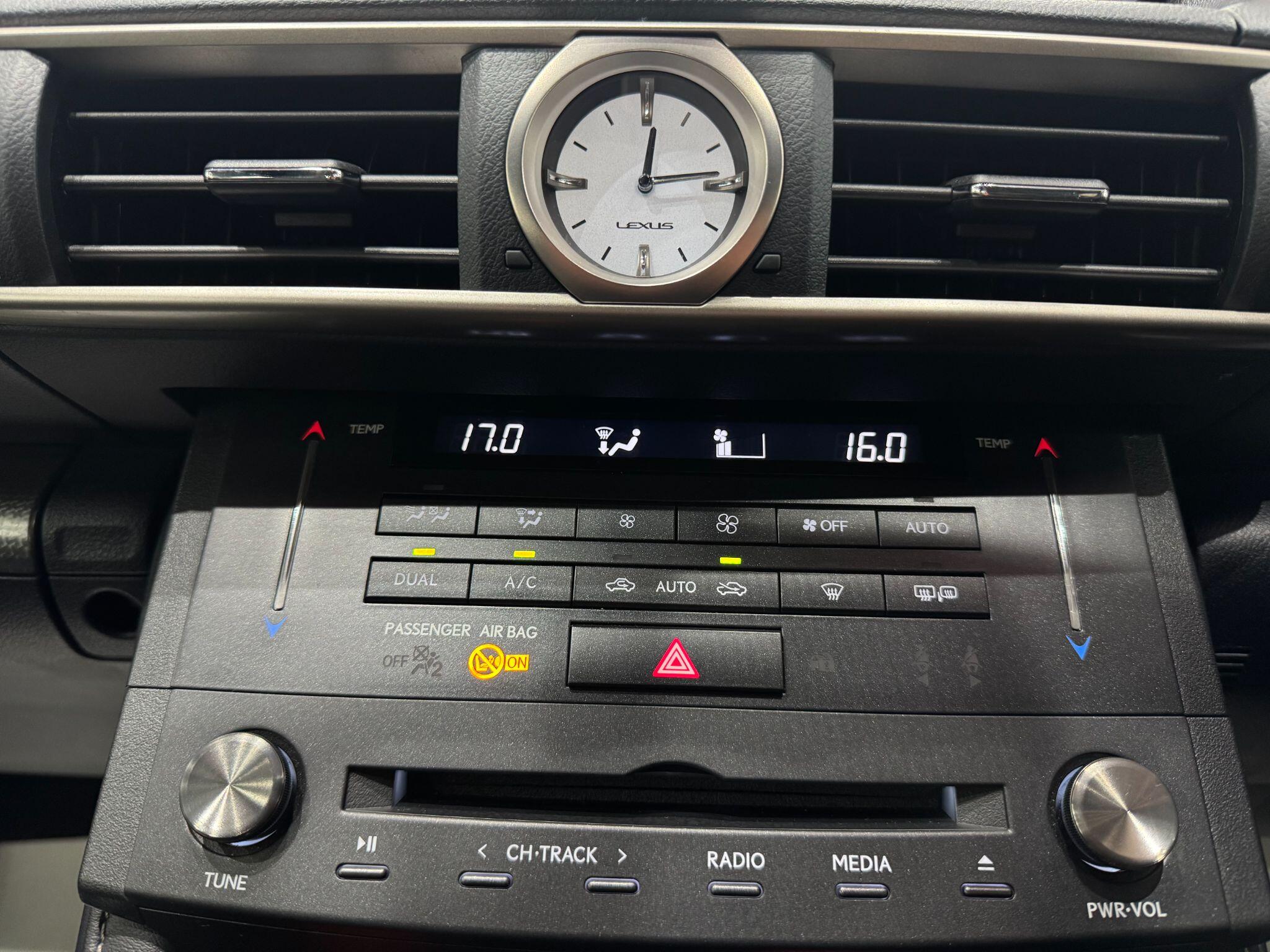 Lexus RC view 40