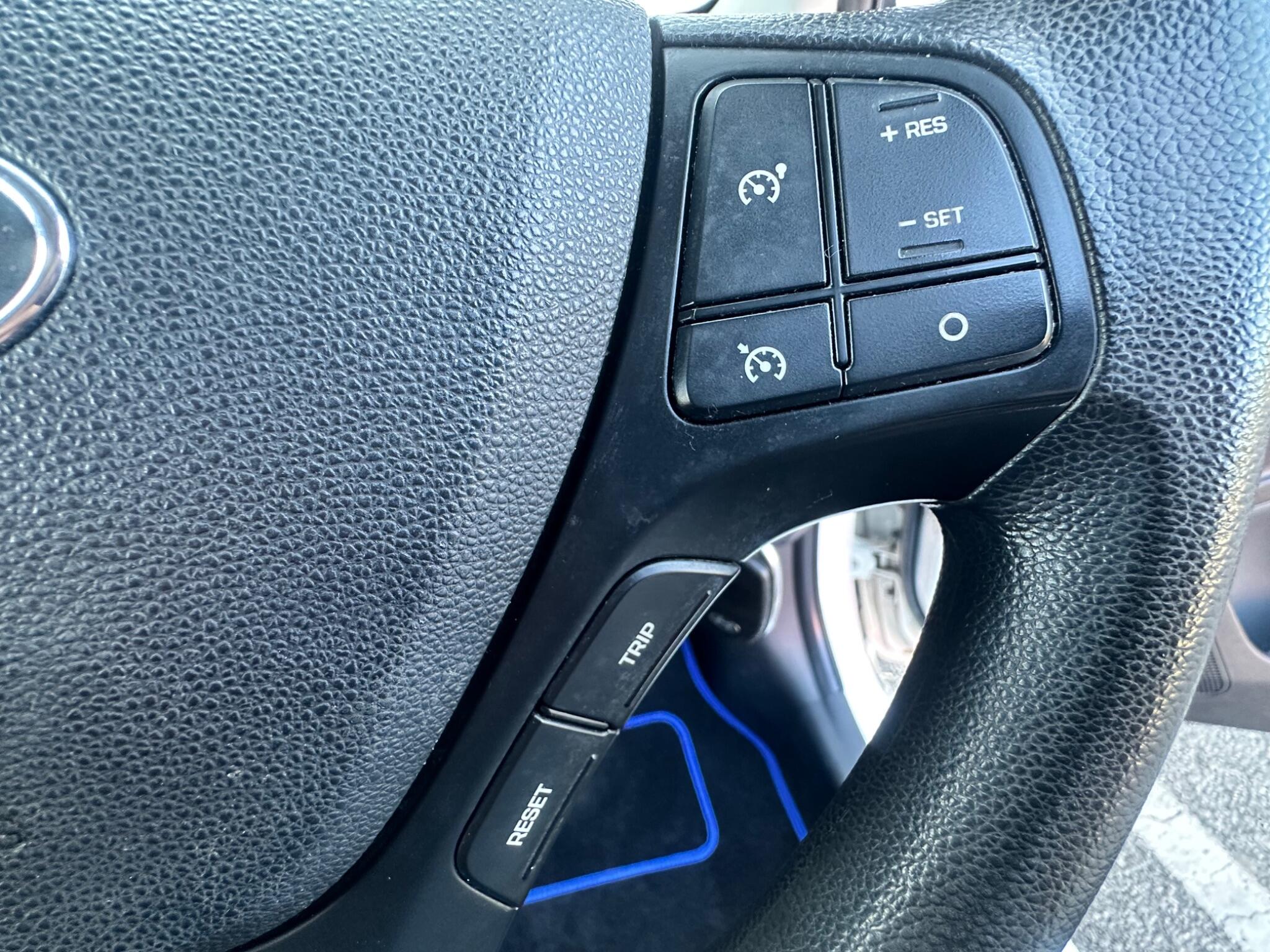 Hyundai I10 view 16
