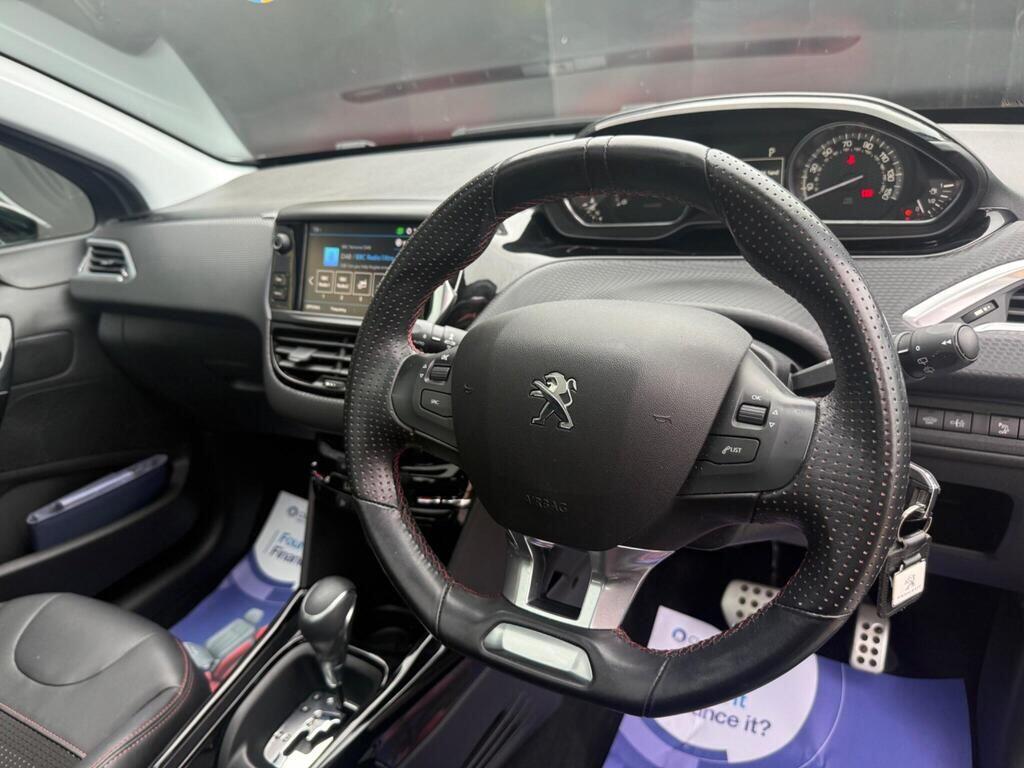 Peugeot 2008 view 14