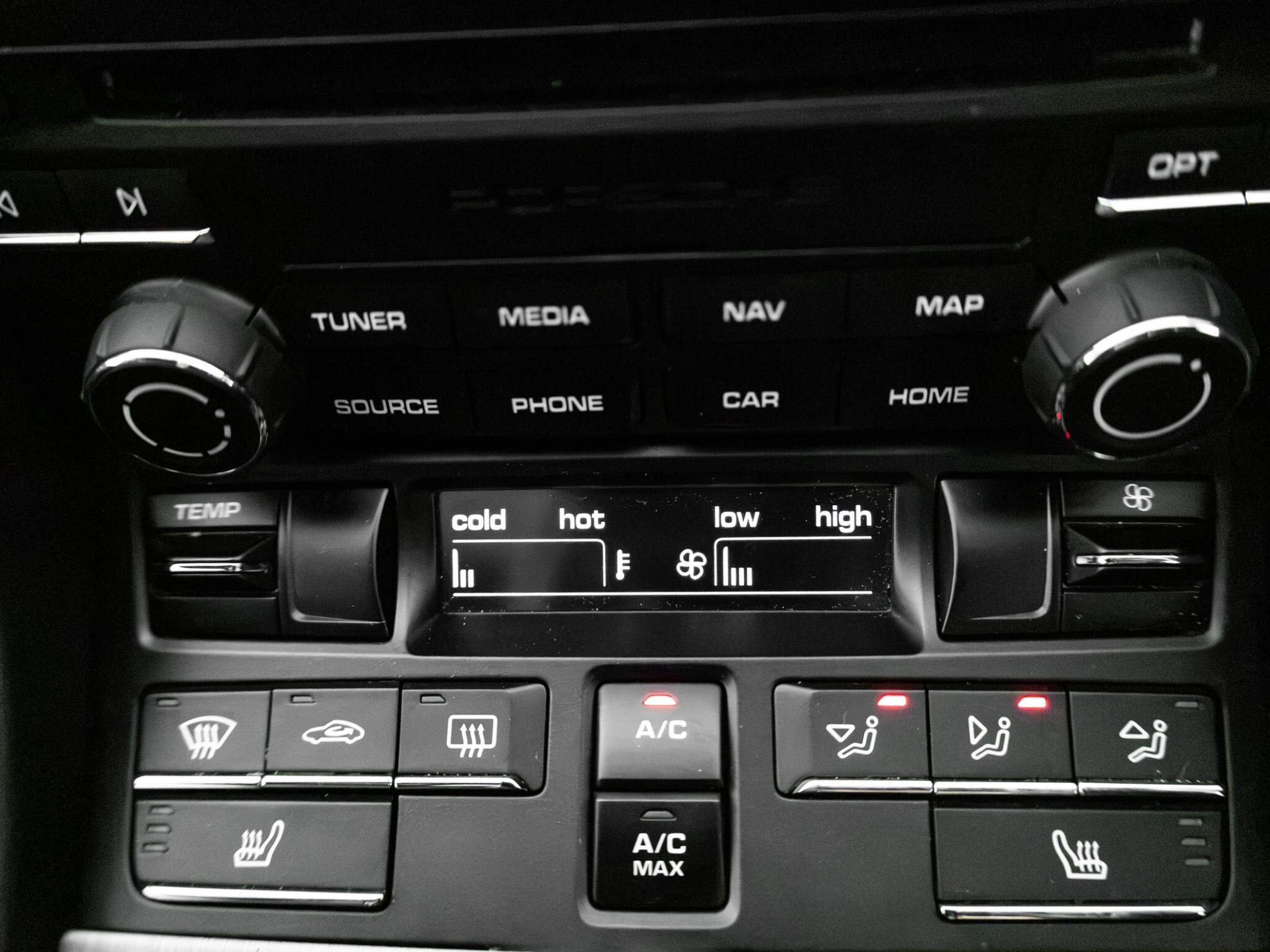 Porsche Cayman view 63