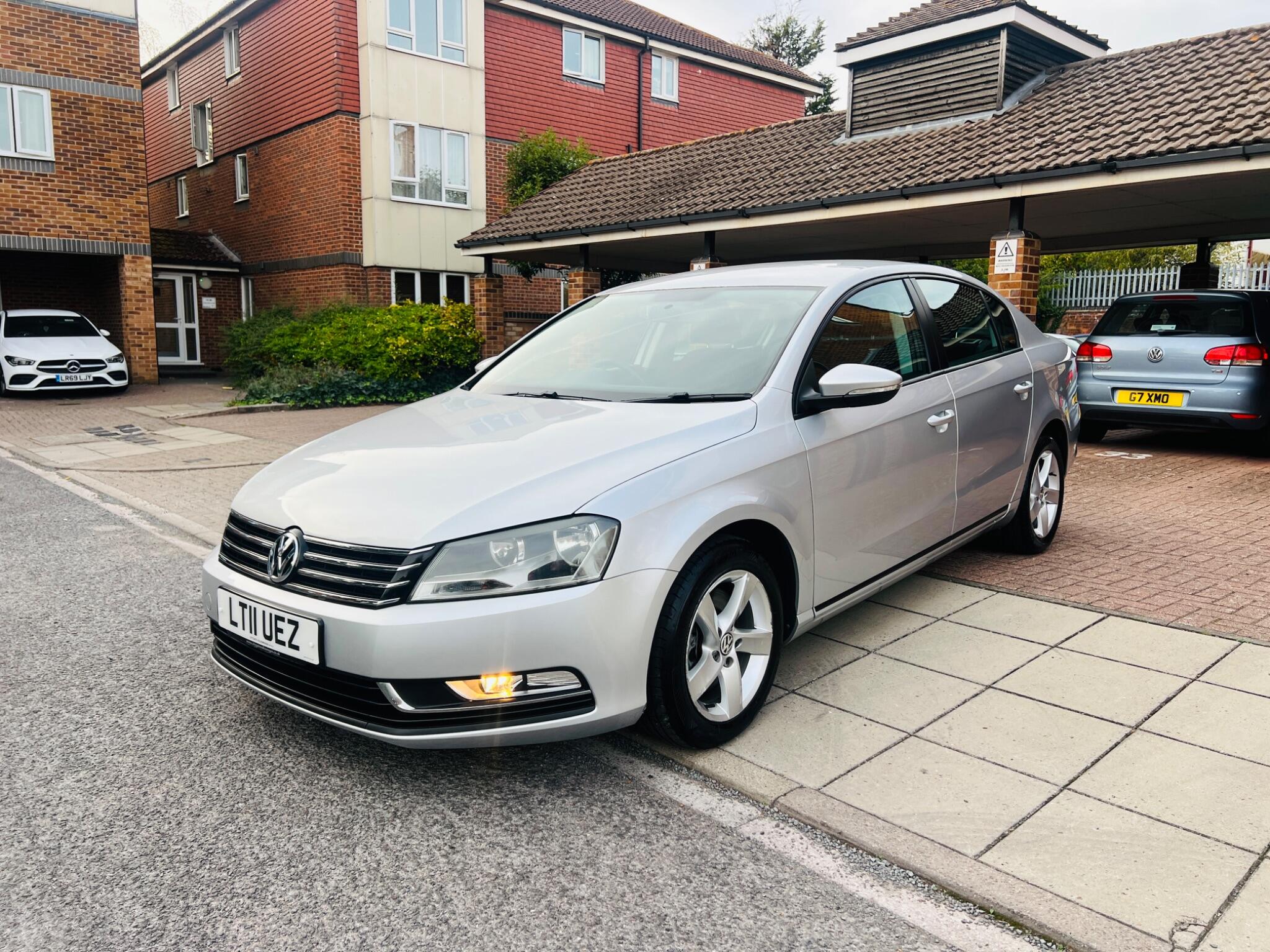 Volkswagen Passat view 18