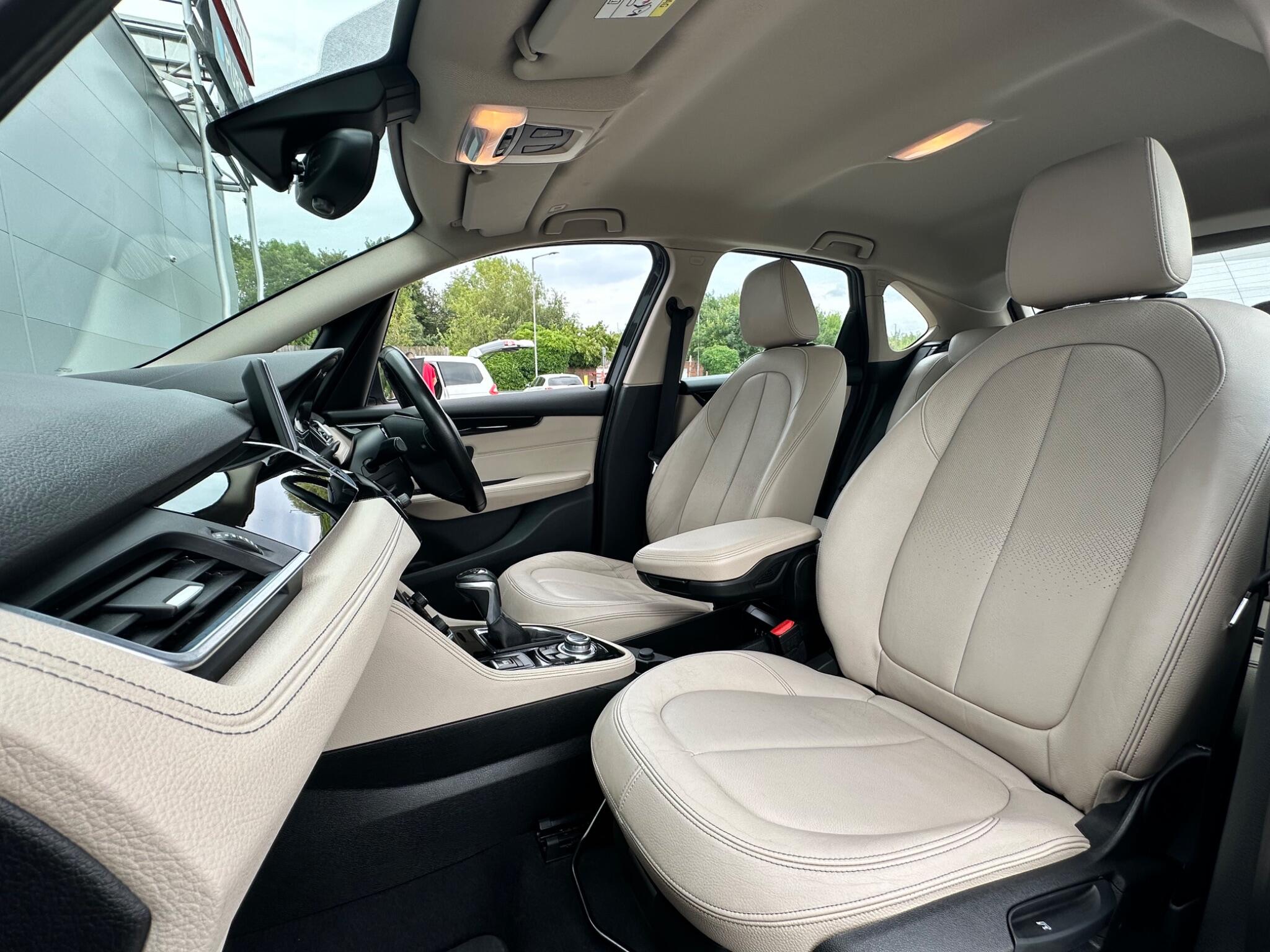 BMW 2 Series Active Tourer view 35