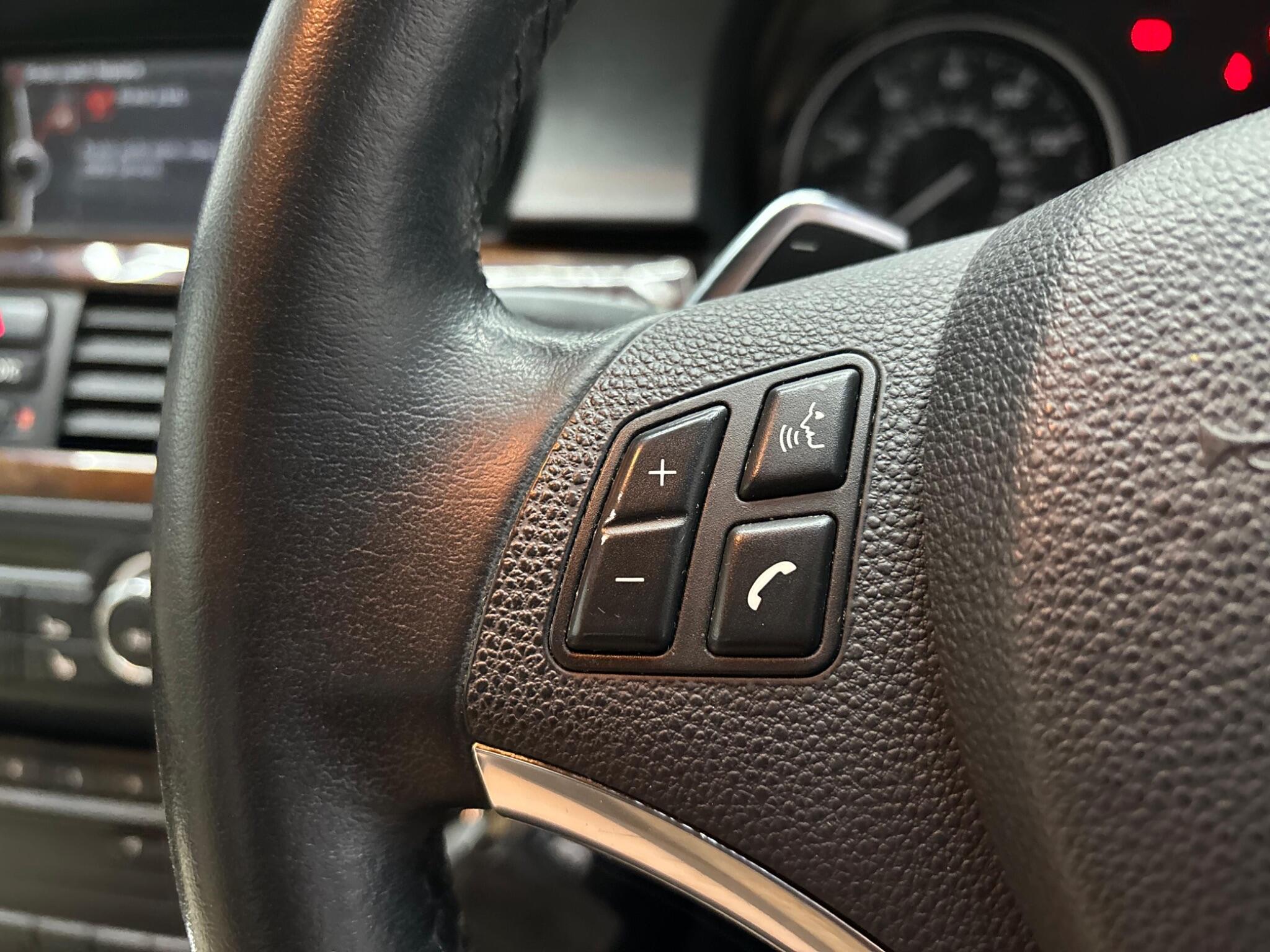 BMW 3 Series view 17