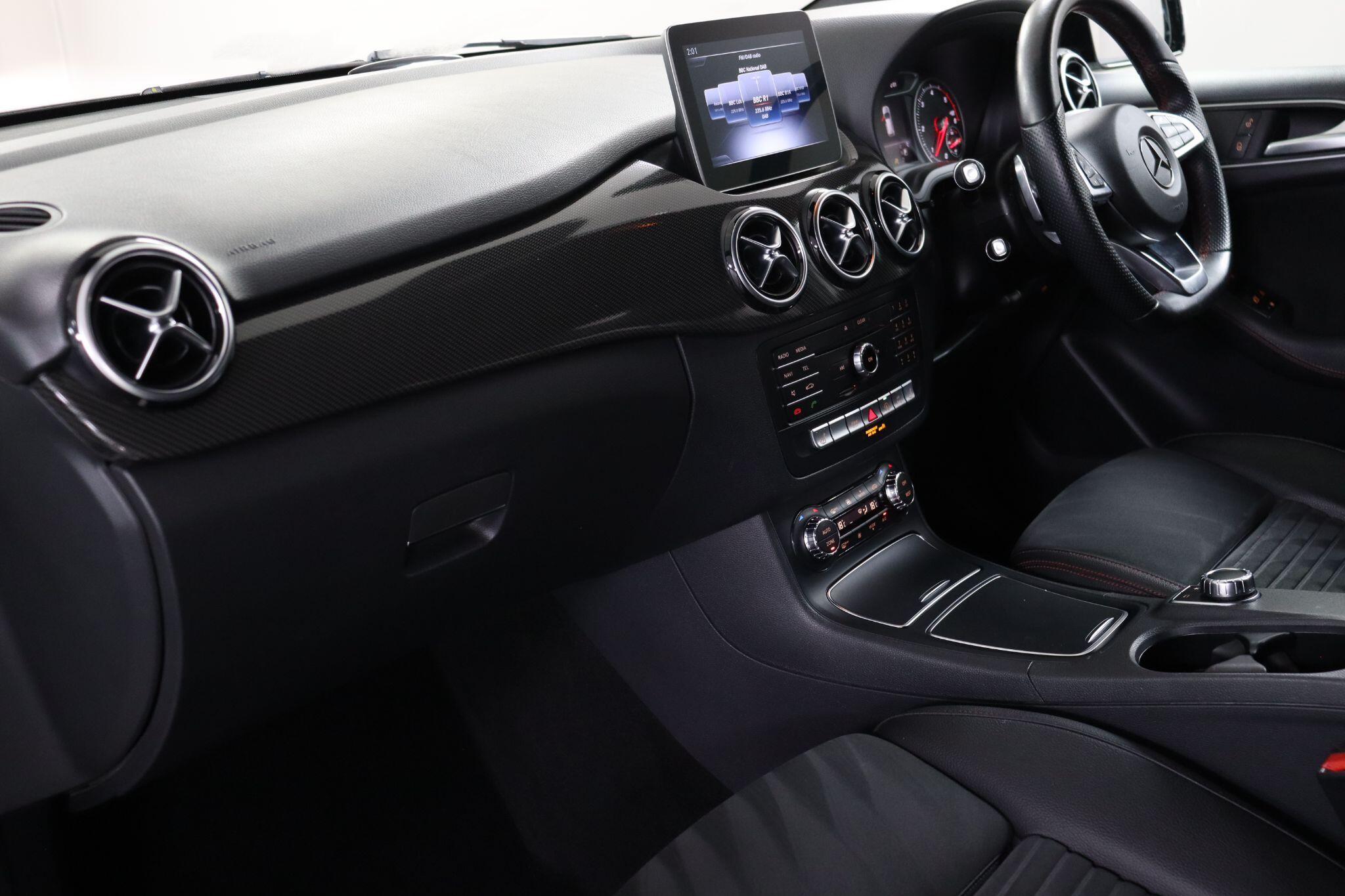 Mercedes-Benz B Class view 35