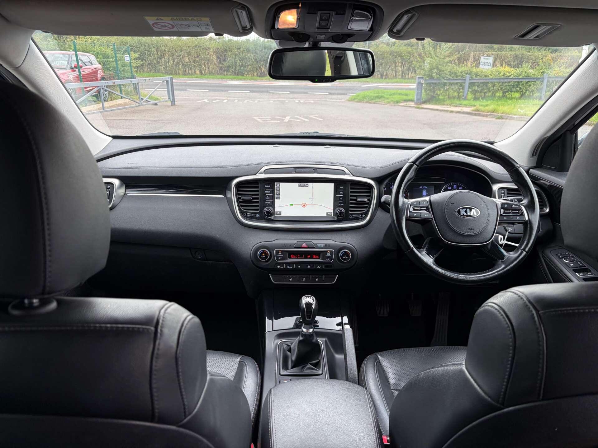 Kia Sorento view 29